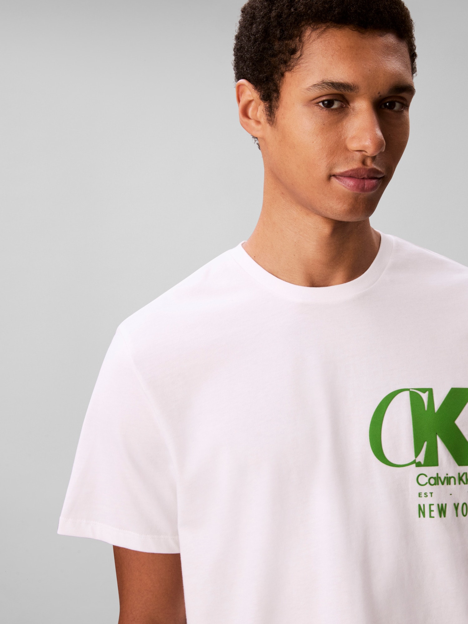 Calvin Klein T-Shirt »SS 20S EU CK OVERLAP GRAPHIC TEE«, Mit Rundhalsausschnitt, regular fit