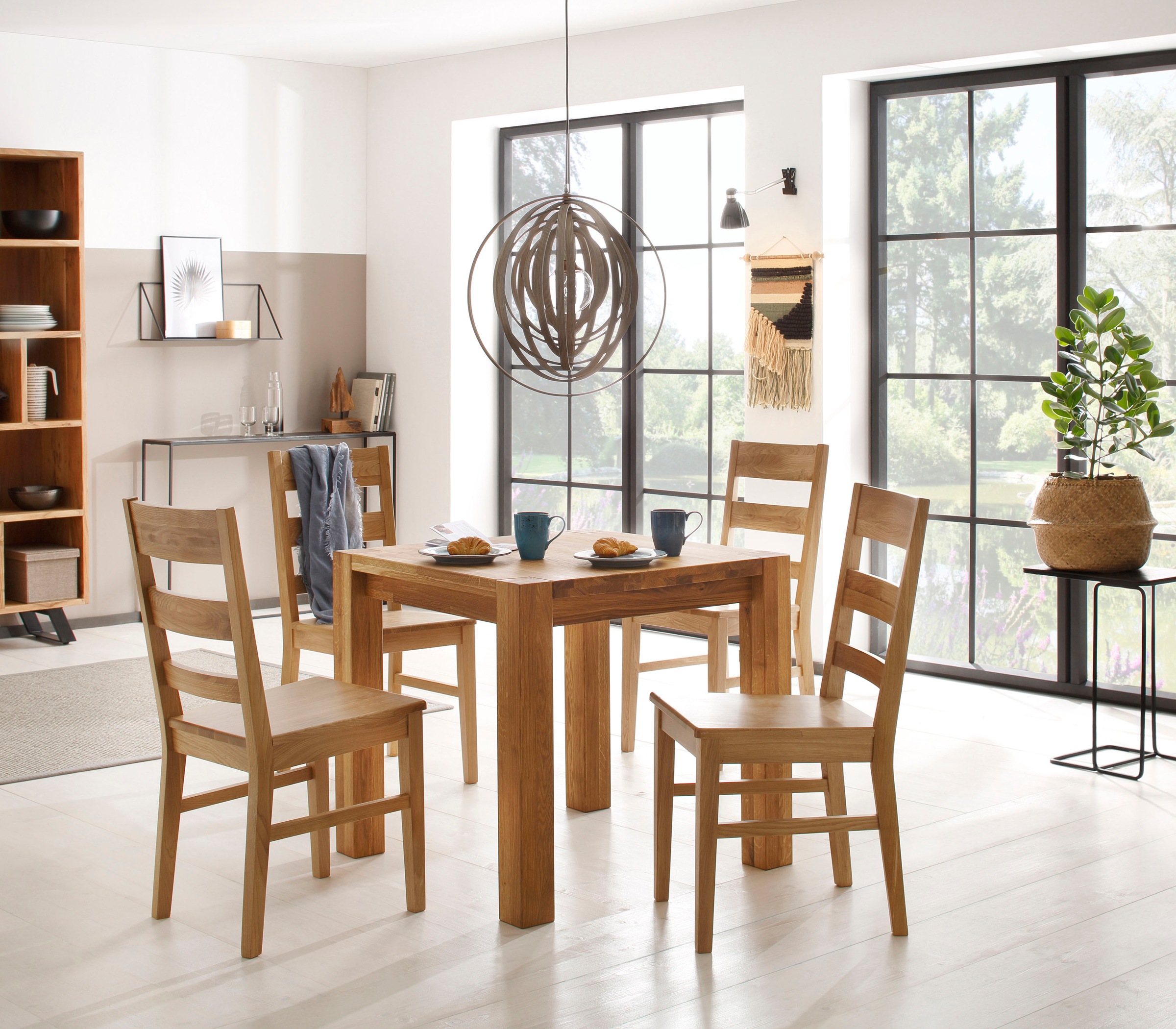 Image of Home affaire Essgruppe »Nils 4«, (Set, 5 tlg., Tisch 80 x 80, 4 Stühle, Holzsitz), aus Massivholz bei Ackermann Versand Schweiz