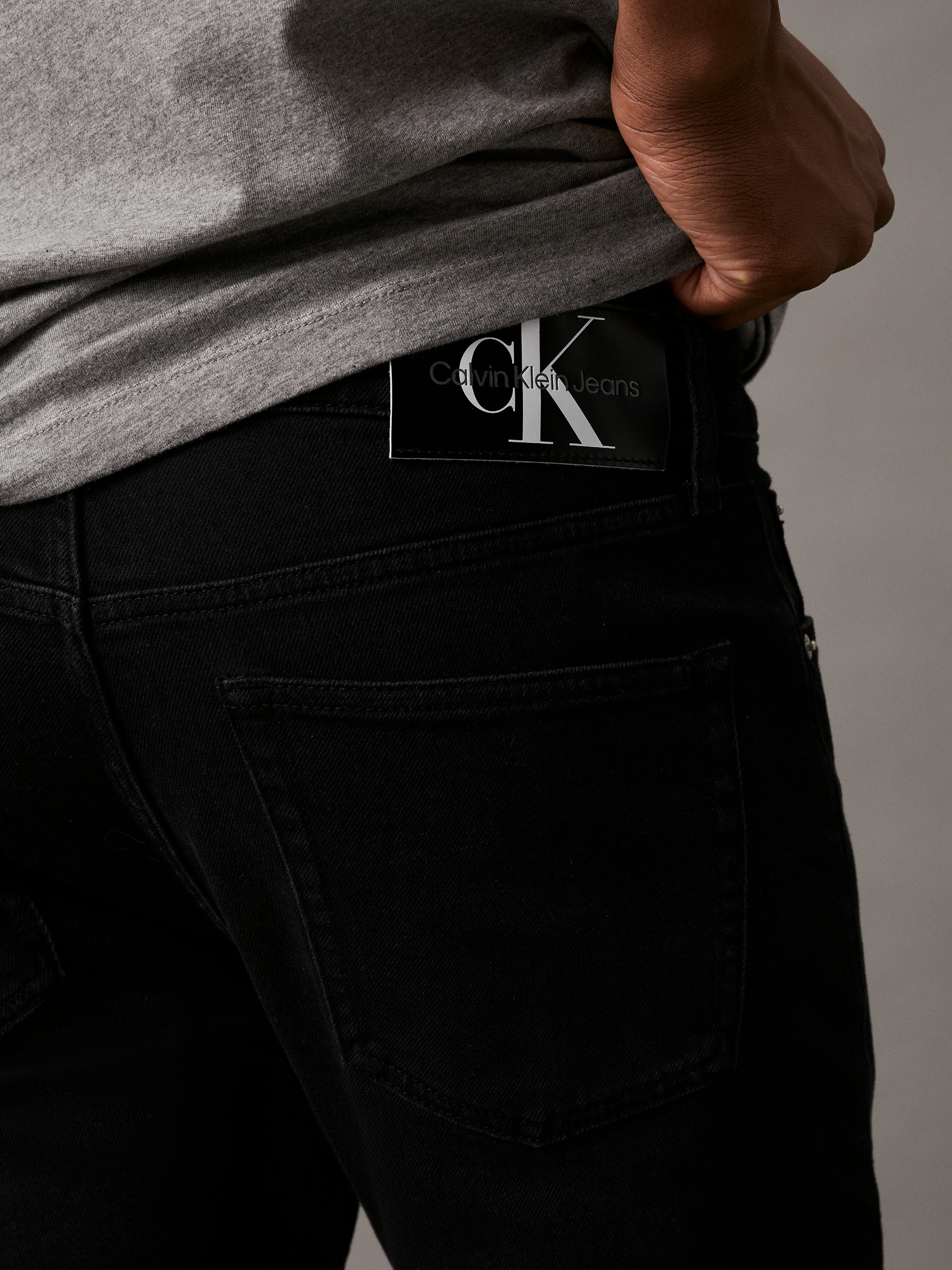 Calvin Klein Jeans Slim-fit-Jeans »SLIM TAPER« mit Markenlabel