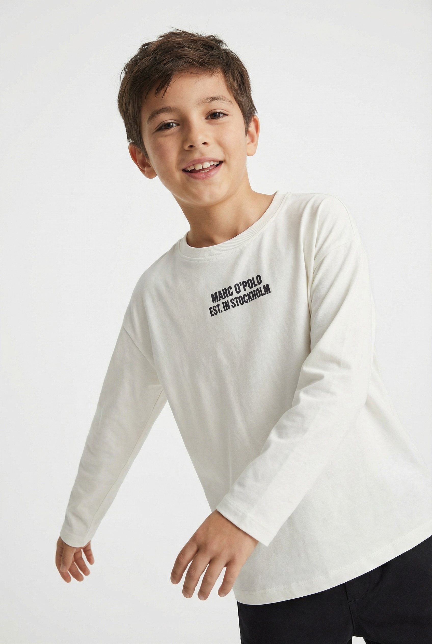 Image of Marc OPolo Junior Langarmshirt für Jungs, kontrastfarbene Logo-Stickerei auf der Brust