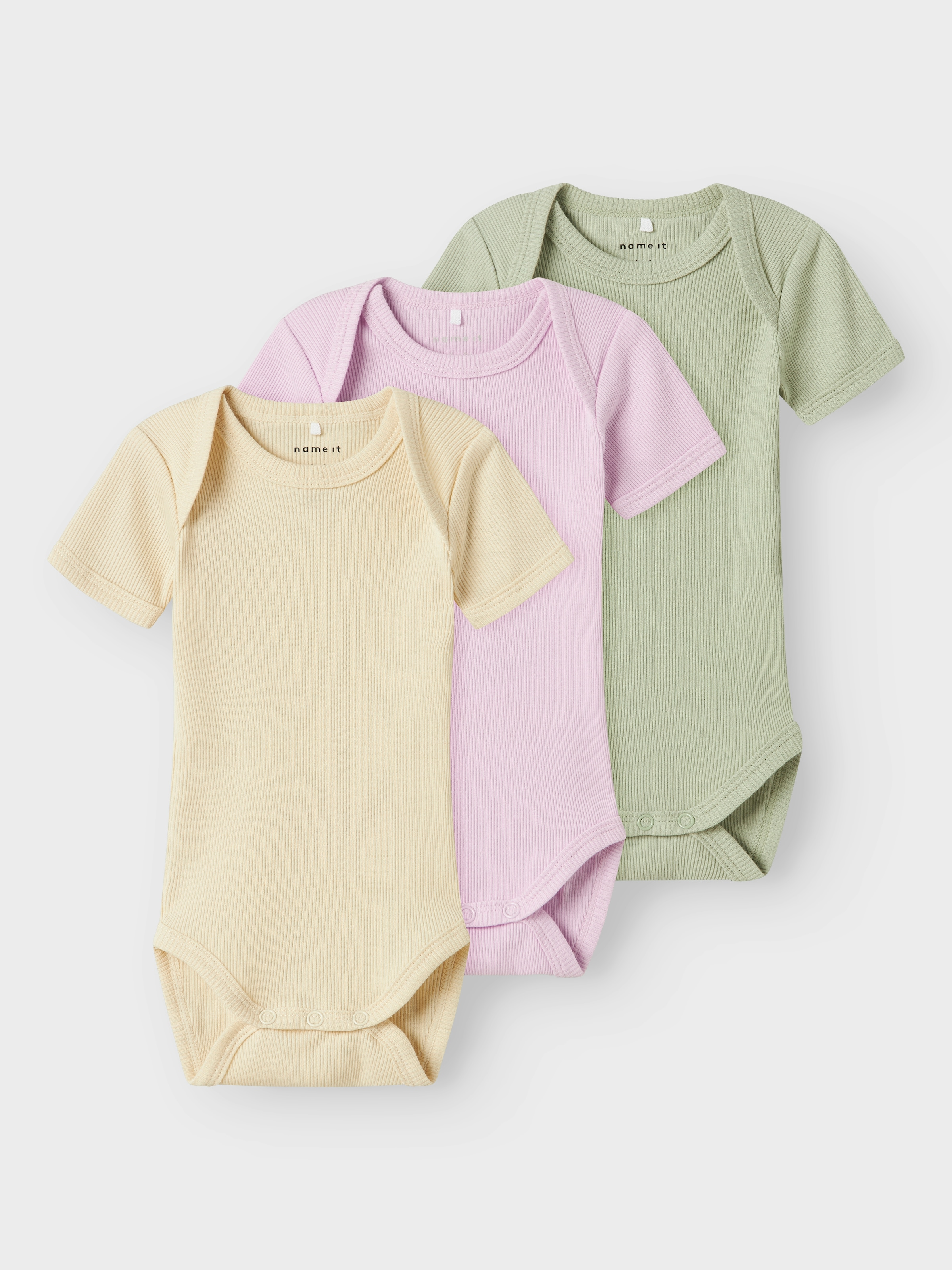Name It Body à manches courtes »NBNBODY 3P SS SOLID RIB NOOS« Packung, 3 cuis