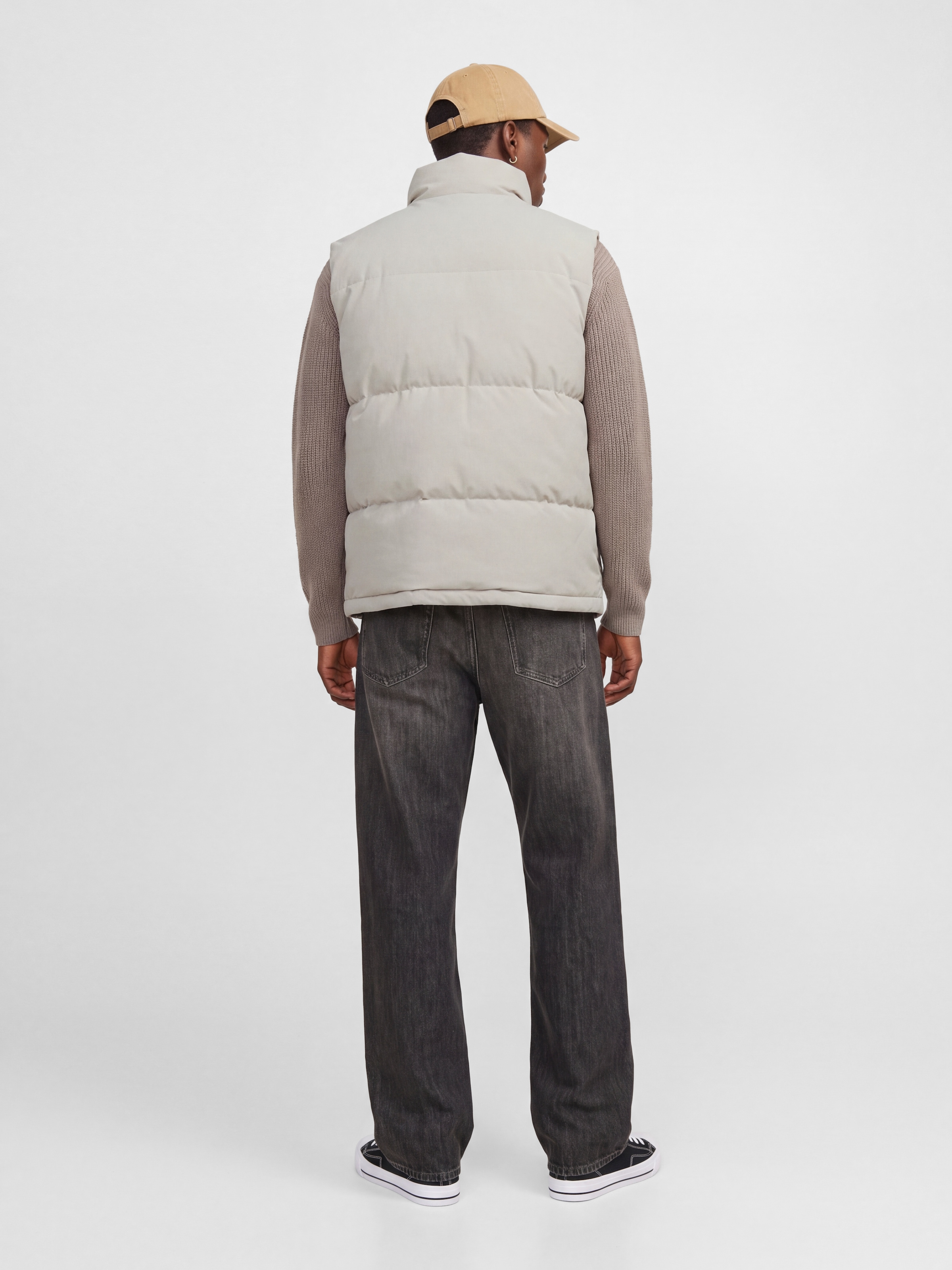 Jack & Jones Gilet matelassé »JJESOHO BODYWARMER AW26 SN« Fibres synthétiques, avec col montant