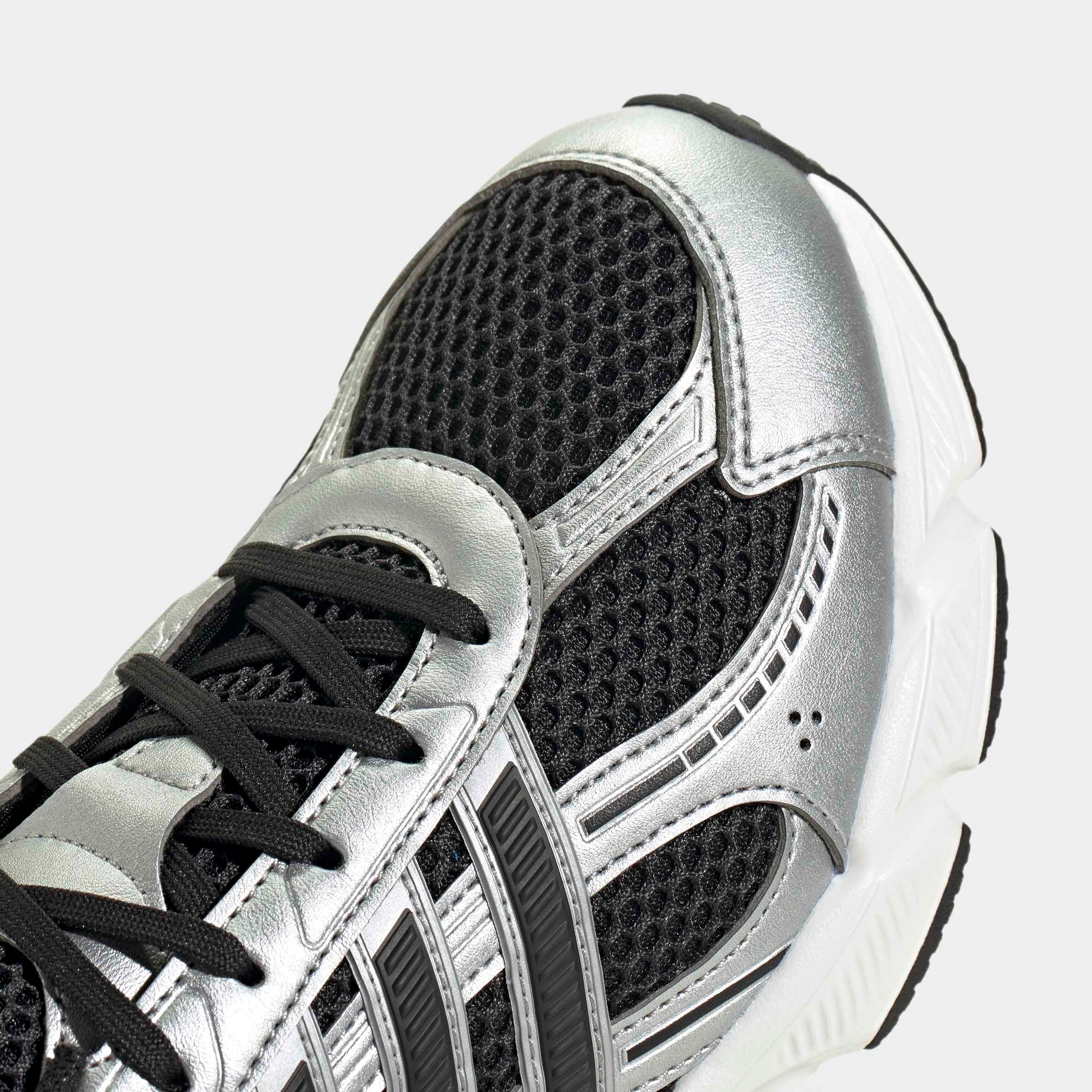 adidas Sportswear Sneakers »TECHNOCHAOS 2000«  inspiré du design de l'adistar control