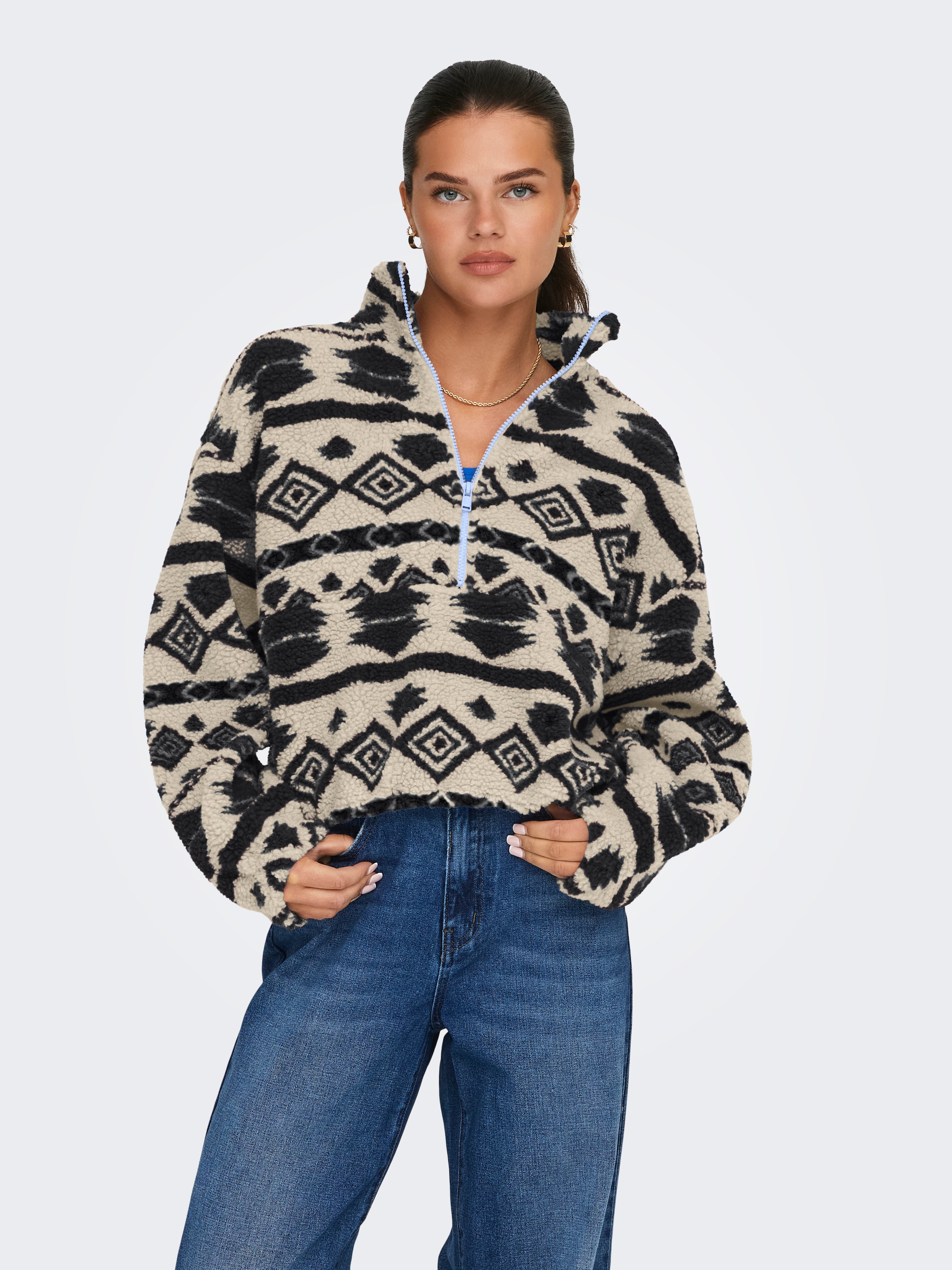 Image of ONLY Sweatshirt "ONLJANNE AZTEC TEDDY L/S HALFZIP CC SWT"