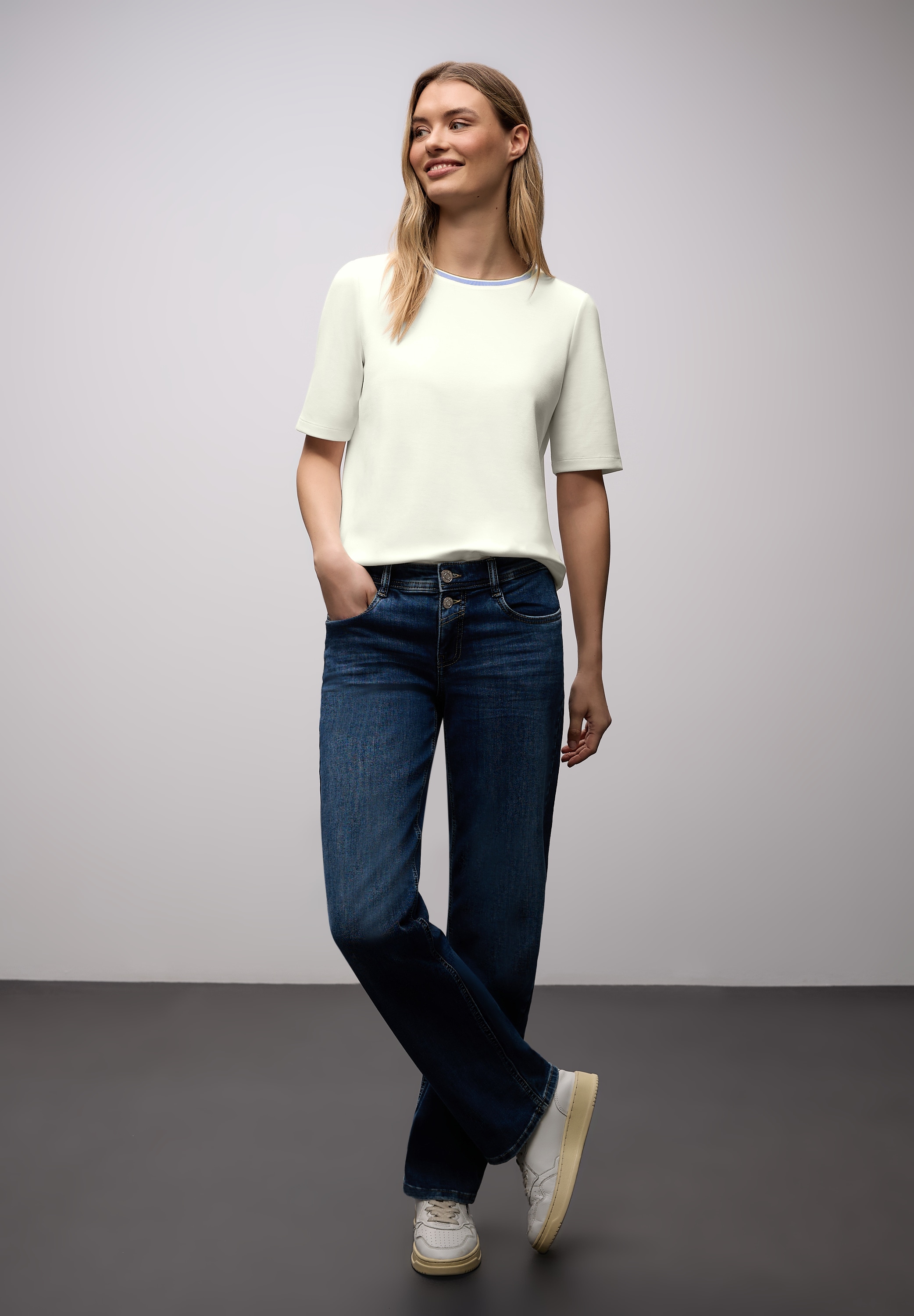 STREET ONE Shirt à col rond mit Kontrastdetail am Rundhalsausschnitt