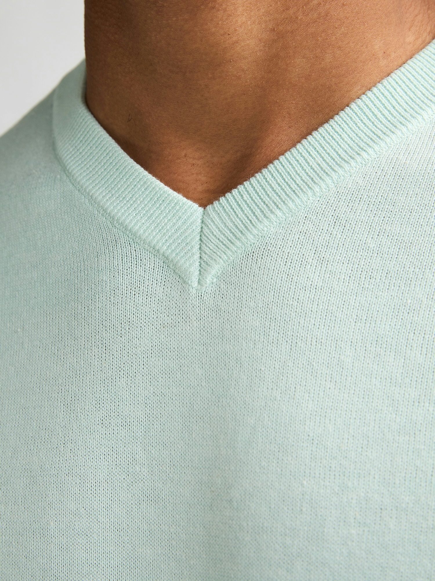 Petrol Industries Pull col V »V-Neck Basi« mélange de matériaux avec coton