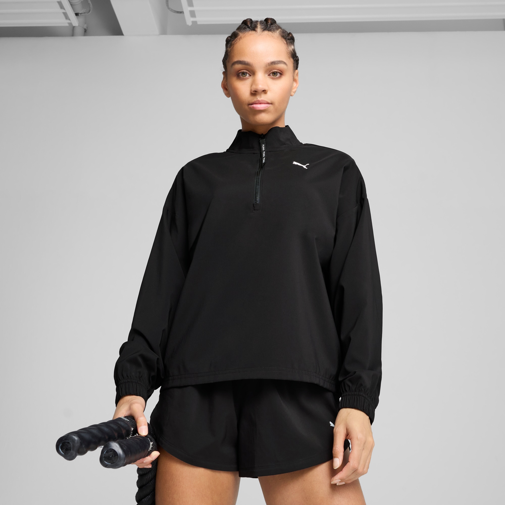 Image of PUMA Trainingsjacke "W STRONG WOVEN JACKET" ohne Kapuze für Fitness-Workout, atmungsaktives Material, Relaxed Fit