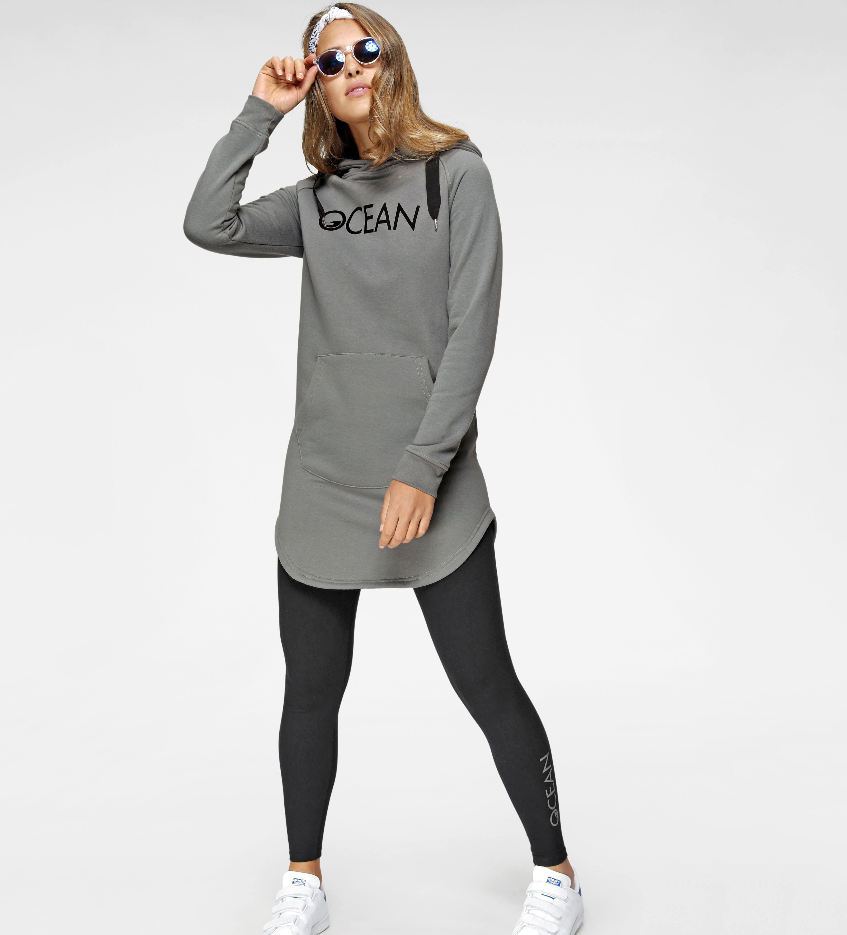 Jogginganzug »Essentials Joggingsuit«, (Packung, 2 tlg., mit Leggings)
