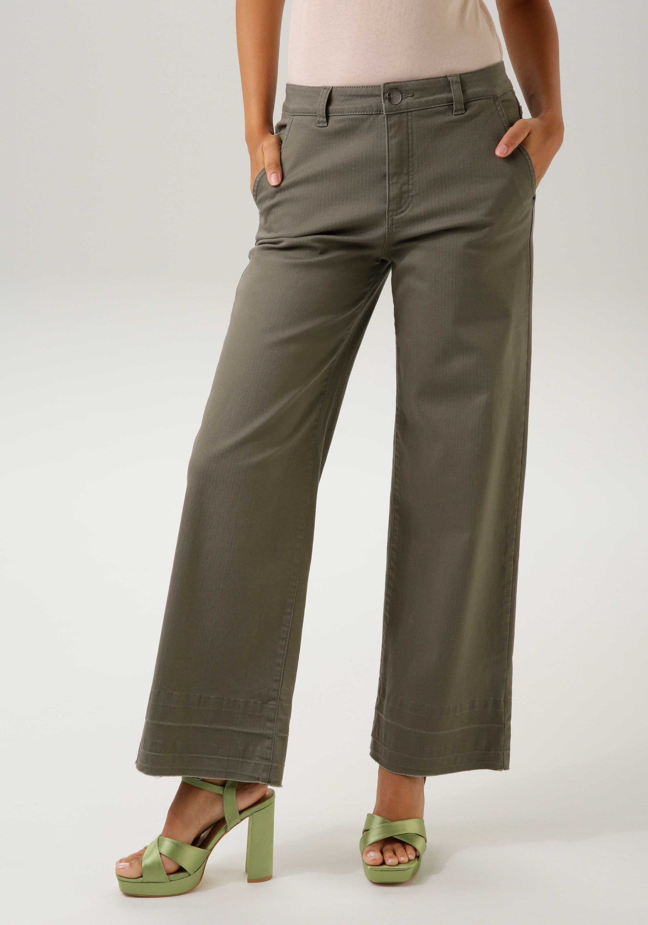 Aniston CASUAL Straight-Jeans, mit trendiger Waschung am ausgefranstem Beinabschluss-Aniston CASUAL 1