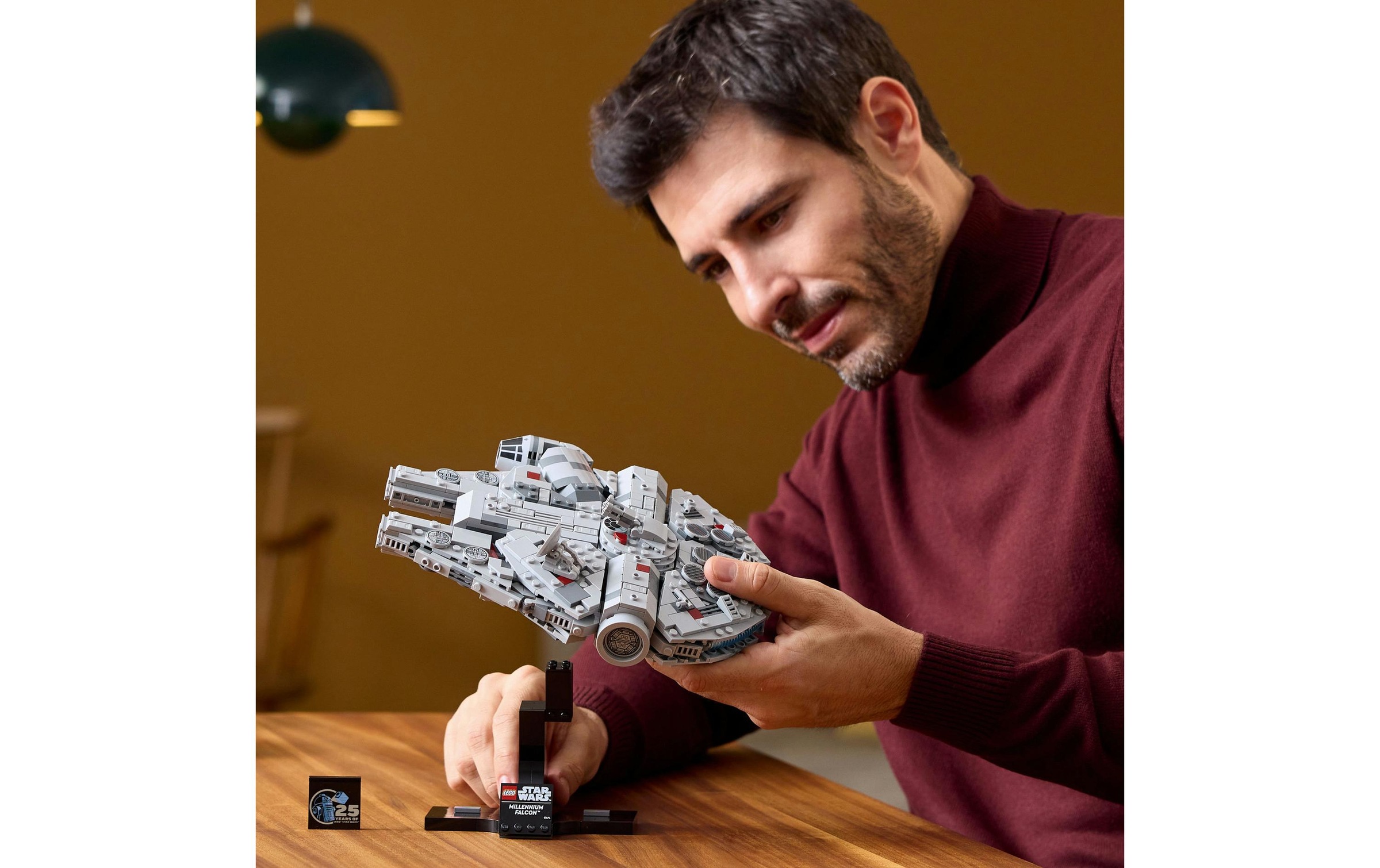 LEGO® Spielbausteine »Star Wars Millennium Falcon 75375«, (921 St.)