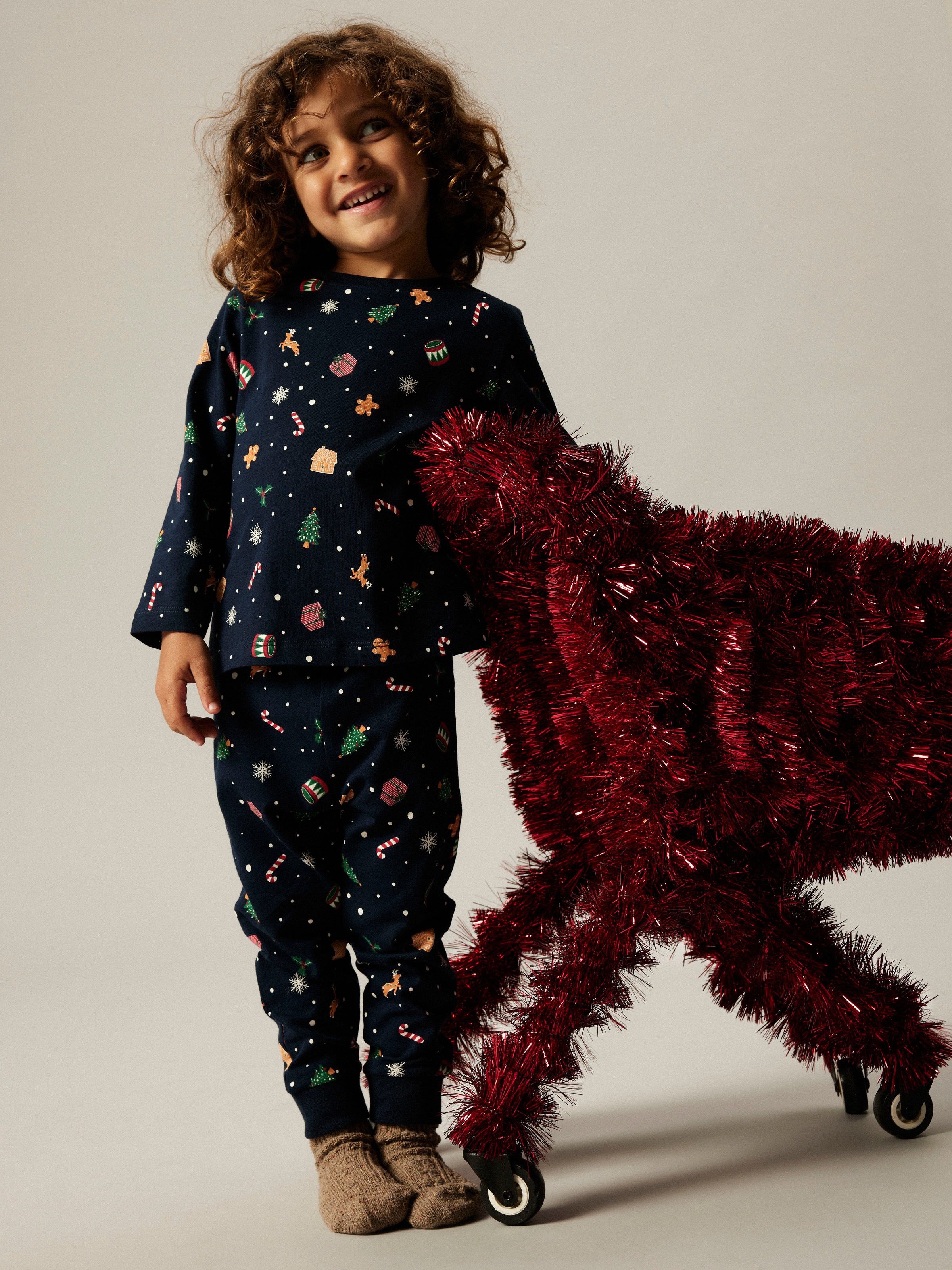 Name It Schlafanzug »NMNVISMAS LS NIGHTSET« Set, 2 tlg.