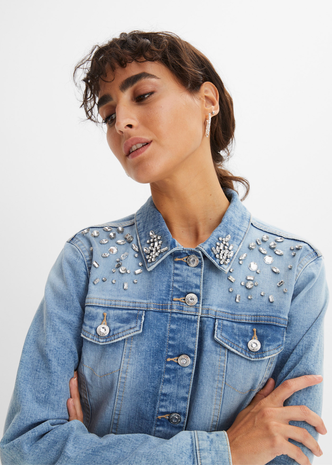 Image of bonprix Jeansjacke in klassischer Form und mit hochwertigen Glitzersteinen