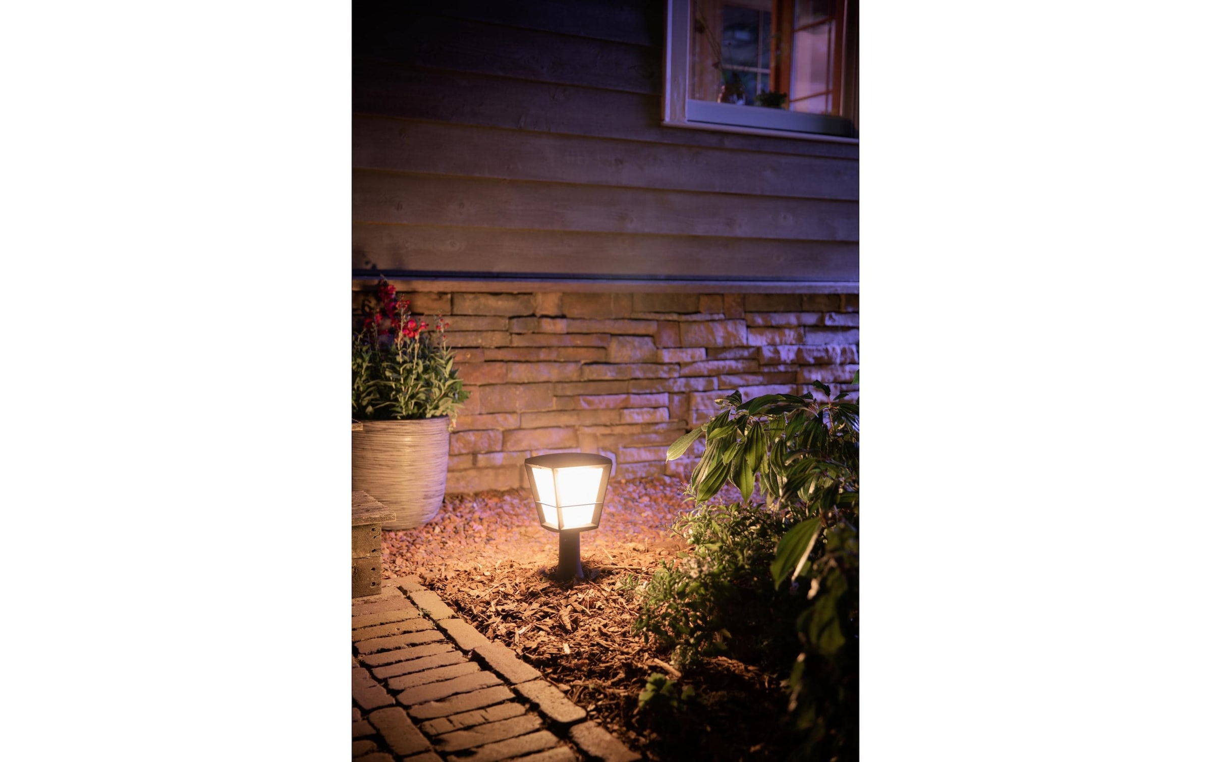 Philips Hue Aussen-Stehlampe »E«