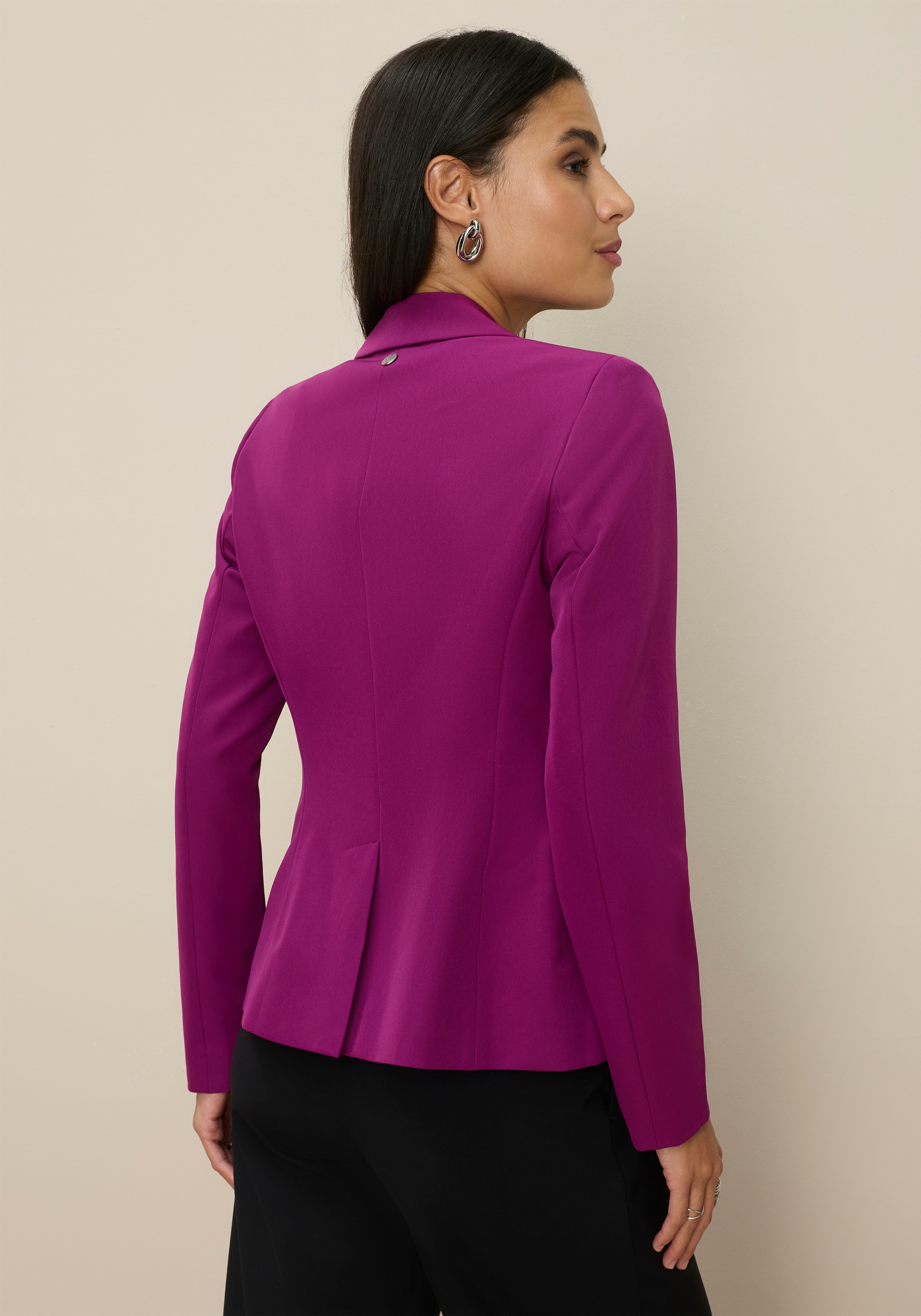Tamaris Blazer court »mit figurbetonter Passform« en couleurs tendance - avec pantalon assorti