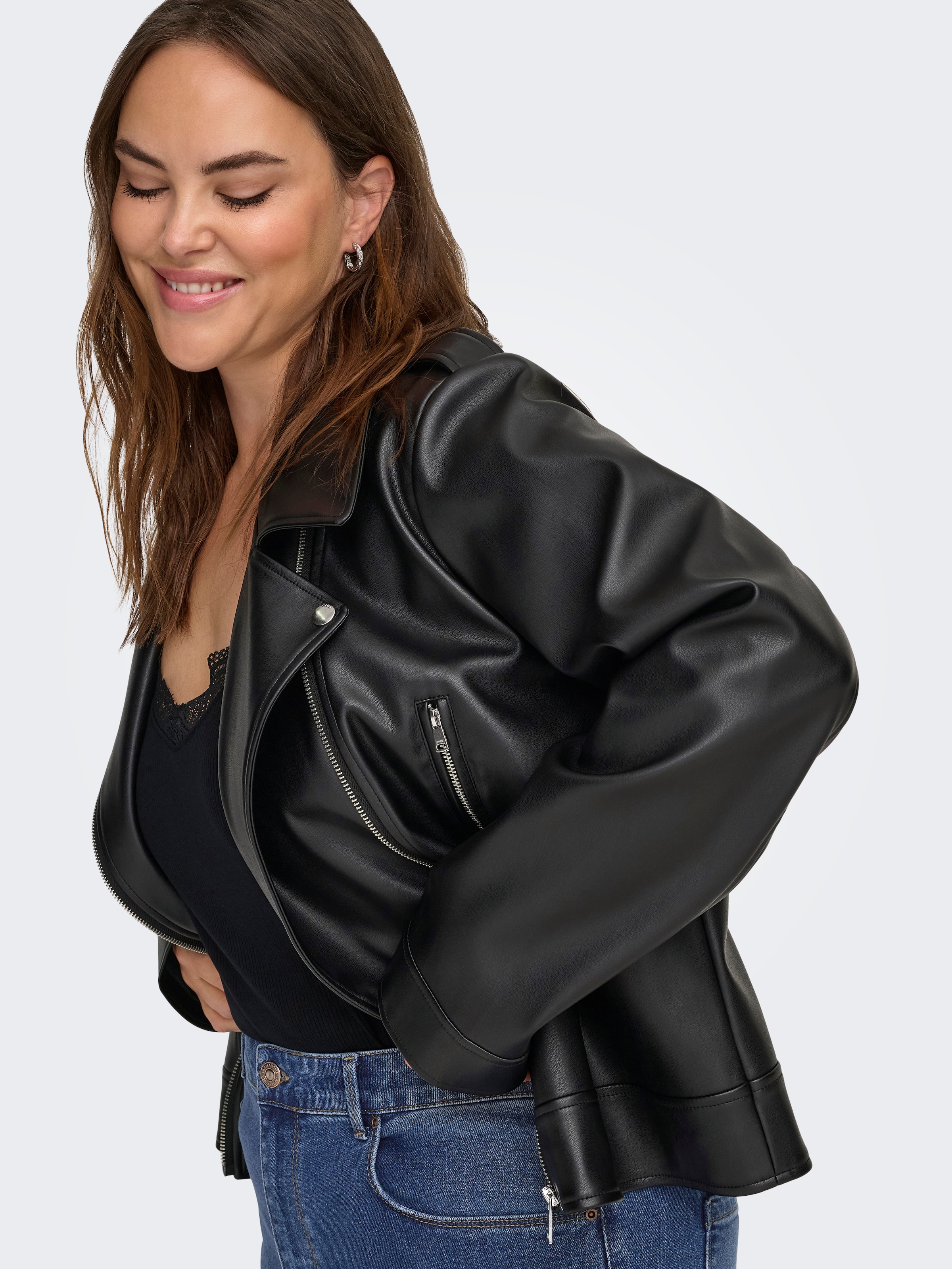 ONLY CARMAKOMA Veste en cuir »CARCARMEN FAUX LEATHER BIKER OTW NOOS«