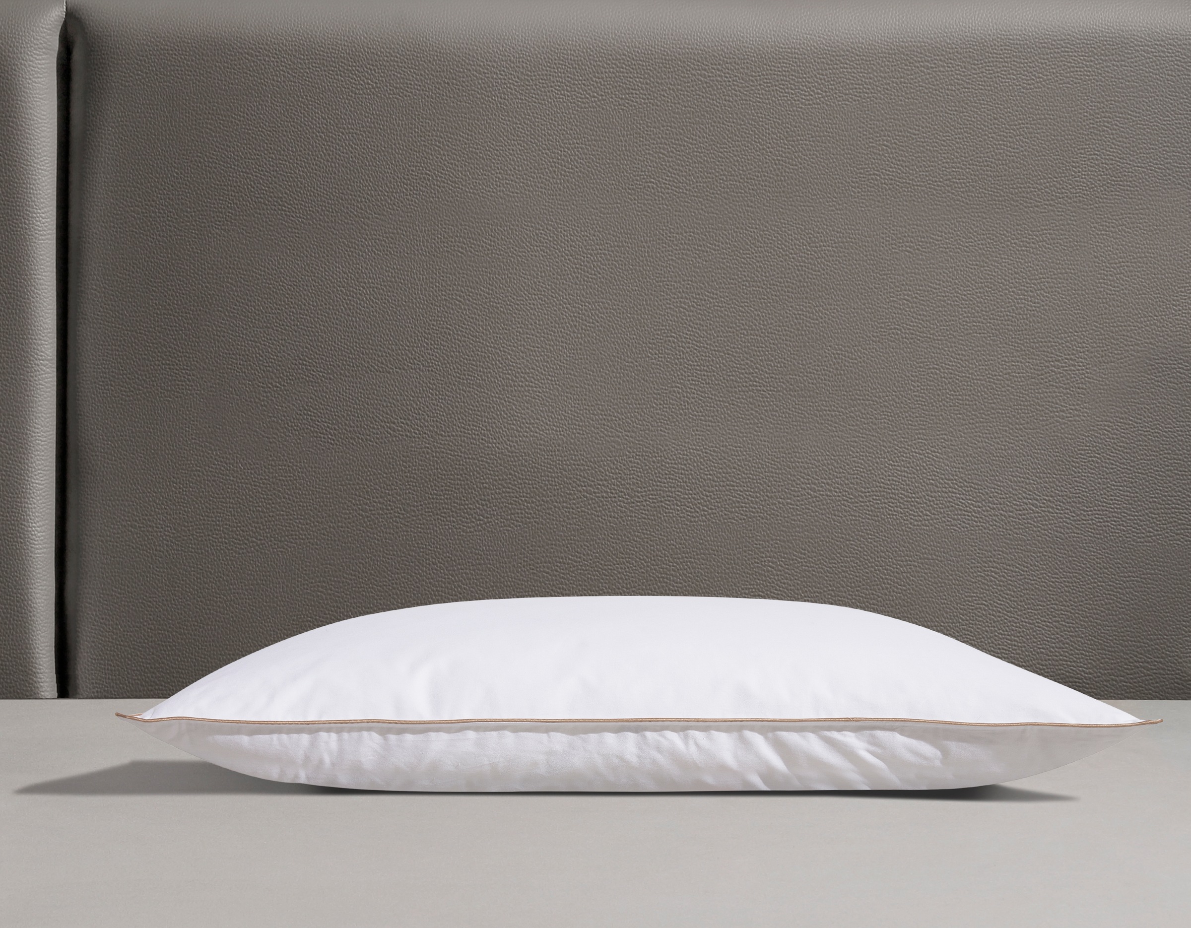 OBB Federkissen "Emilias, natürlicher Schlafkomfort, Made in Germany" Füllung: 70Federn30Daunen 1 Stk. tlg. Kopfkissen 40x80 cm, 80x80 cm, allergikergeeignet, Made in Germany