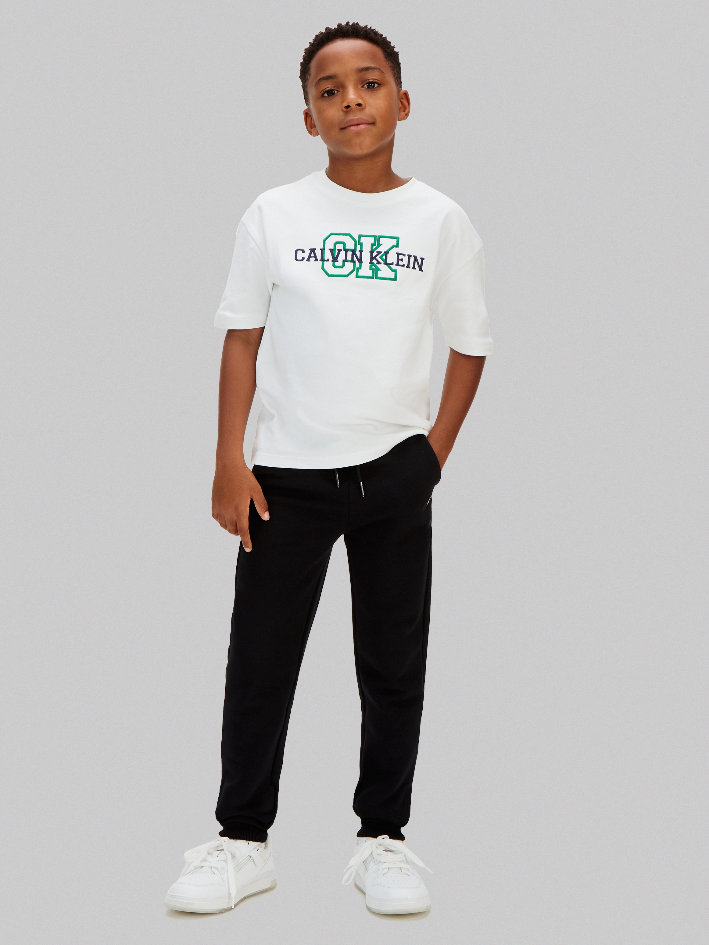Image of Calvin Klein Jeans Sweathose "MINI BADGE SWEATPANTS" Regular fit für Kinder mit elastischem Saum