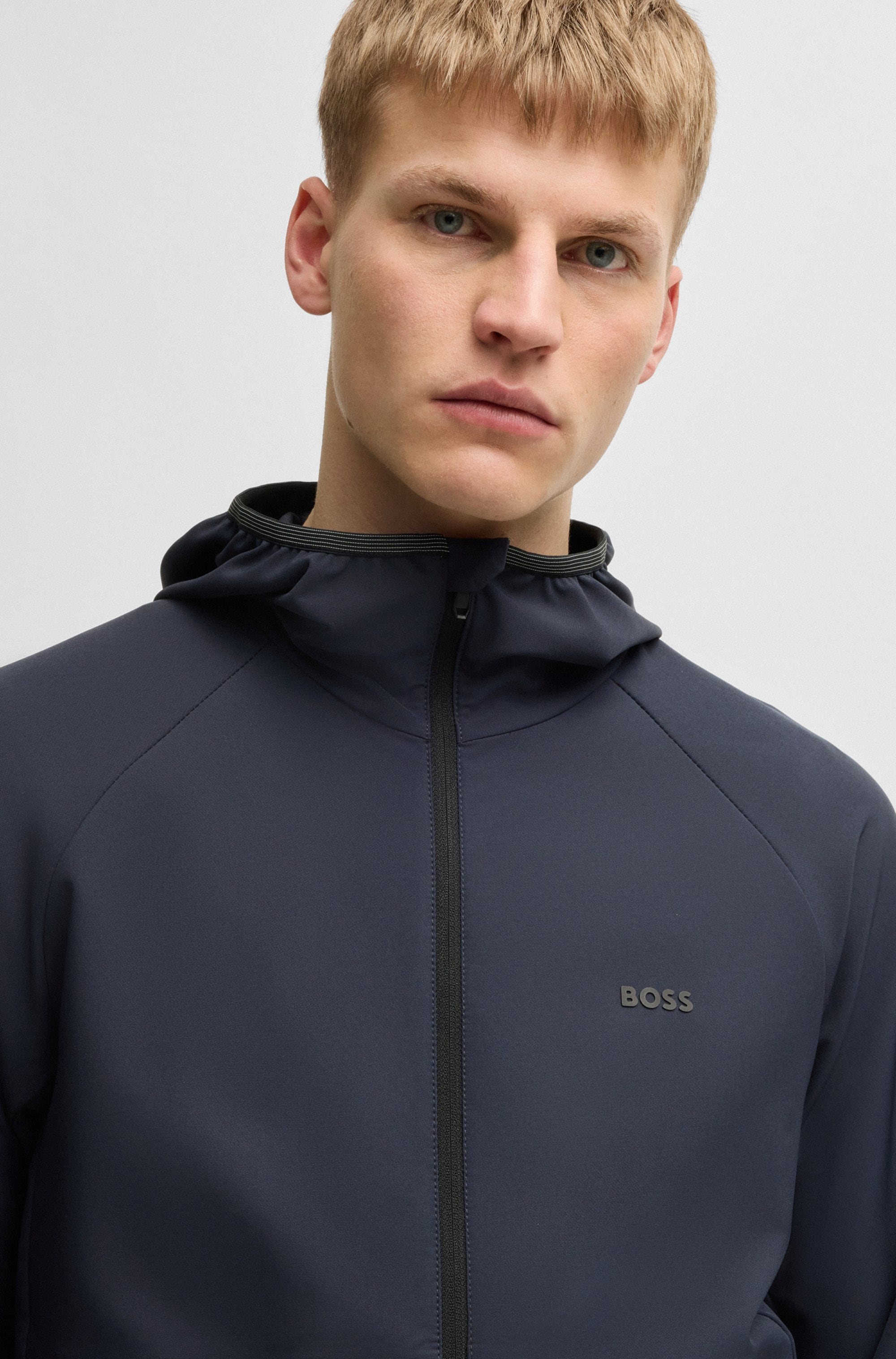 BOSS GREEN Funktionsjacke »L Commuter«, mit Kapuze, mit gummiertem Markenlabel