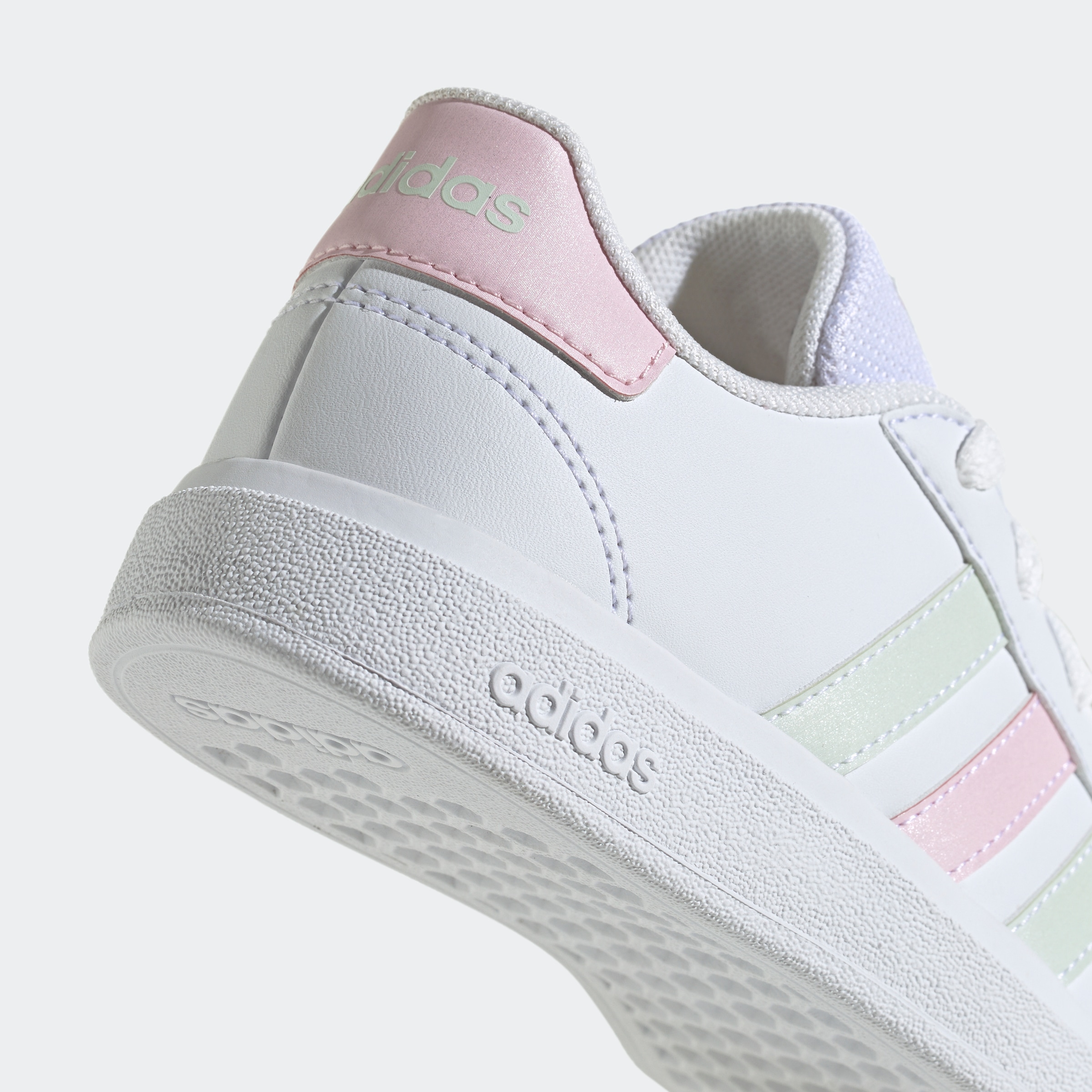 adidas Sportswear Sneaker »GRAND COURT LIFESTYLE TENNIS LACE-UP«, Design auf den Spuren des adidas Superstar