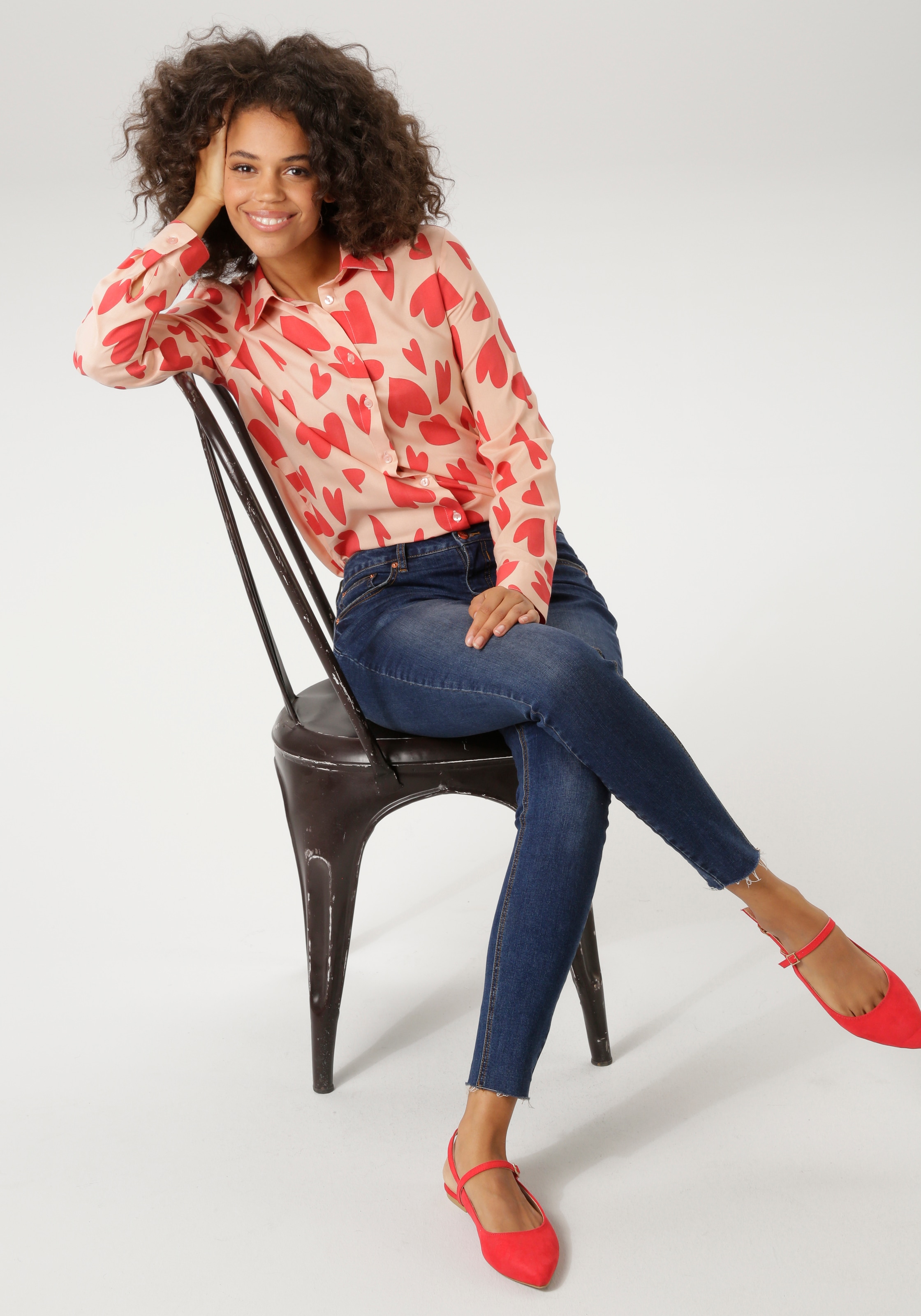 Aniston CASUAL Hemdbluse mit extravaganten Herzen bedruckt - NEUE KOLLEKTION