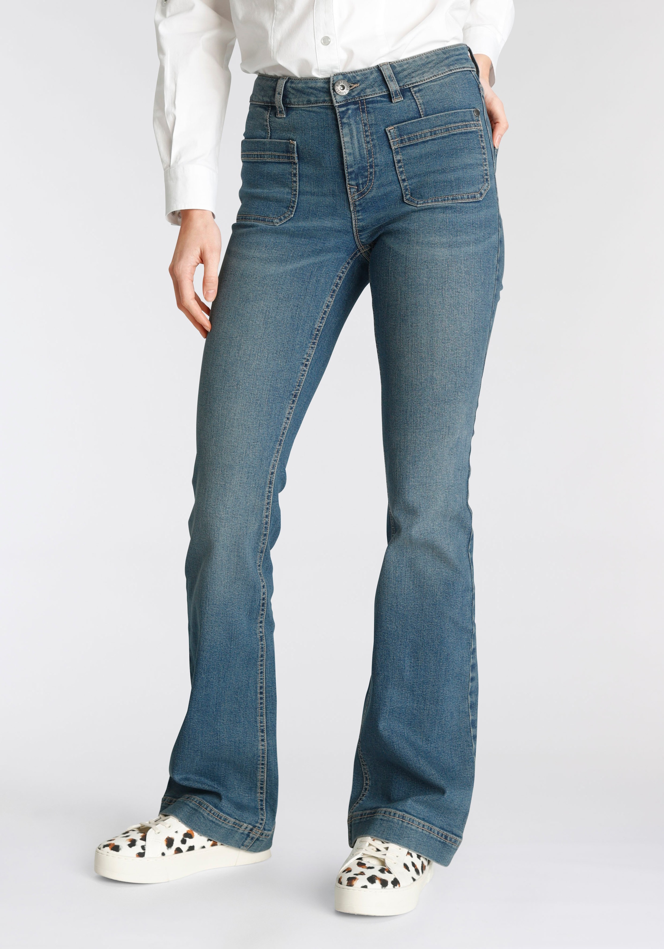 Image of Arizona Bootcut-Jeans »Bootcut«, High Waist mit aufgesetzten Taschen bei Ackermann Versand Schweiz