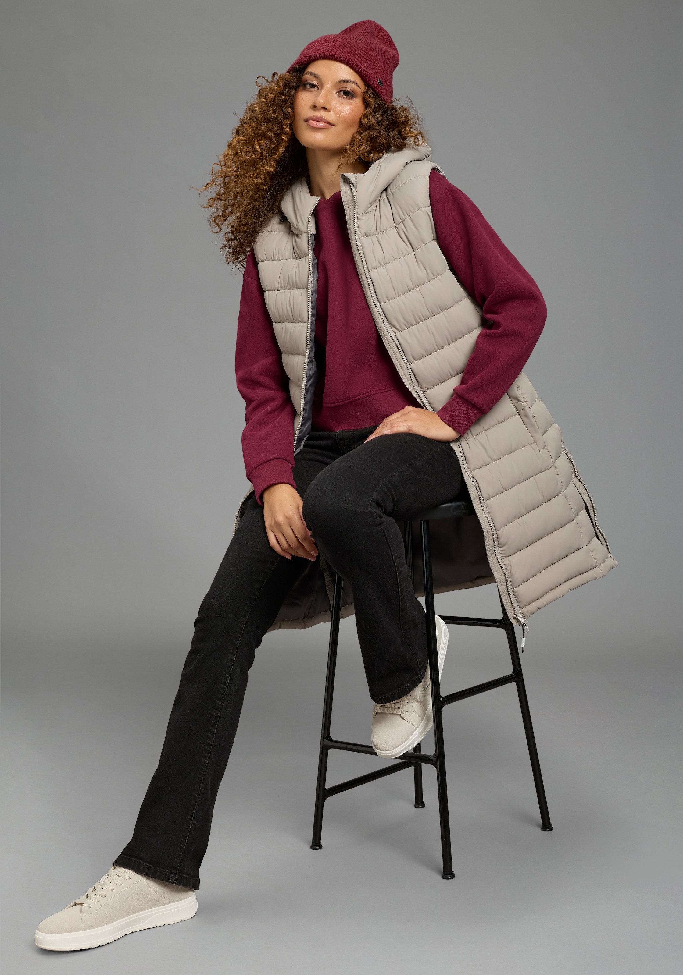 KangaROOS Gilet long matelassé, avec fentes zippées