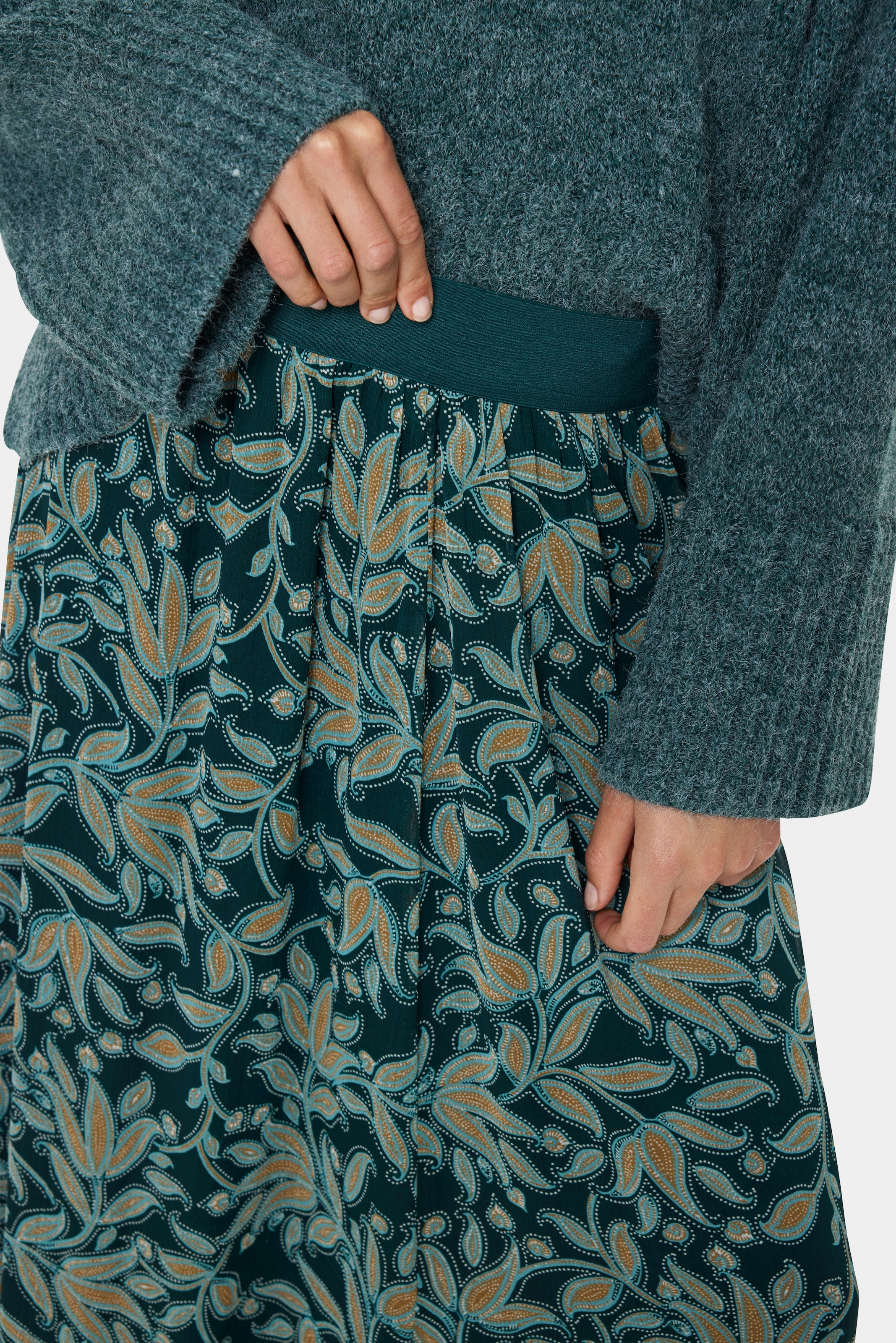 Saint Tropez Maxirock »MiljaSZ Crinkle Maxi Skirt«