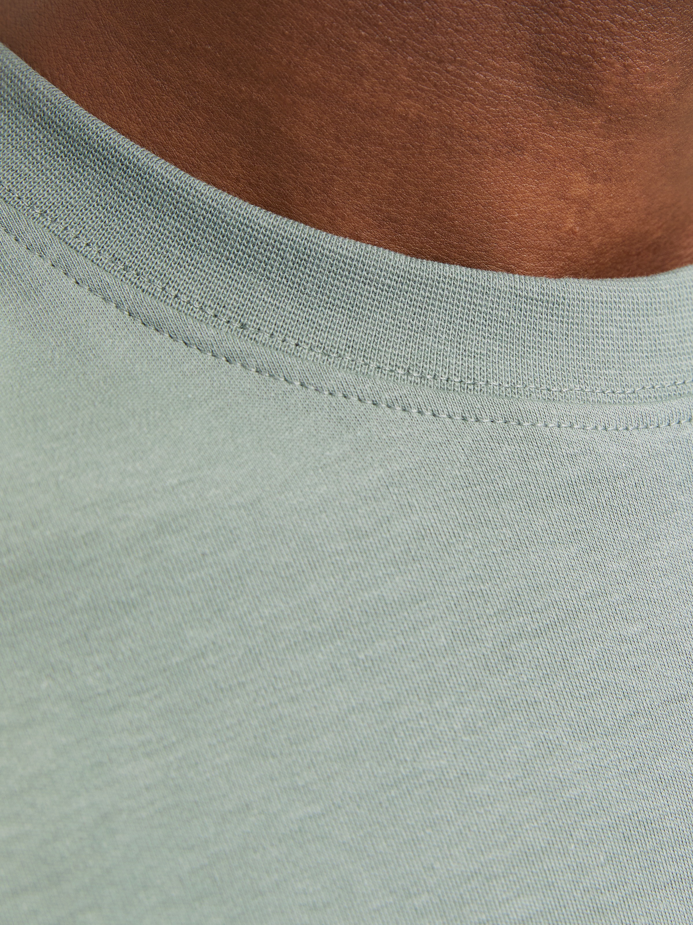 Jack & Jones Rundhalsshirt »JJEURBAN EDGE TEE SS O-NECK NOOS«, mit Rundhalsausschnitt
