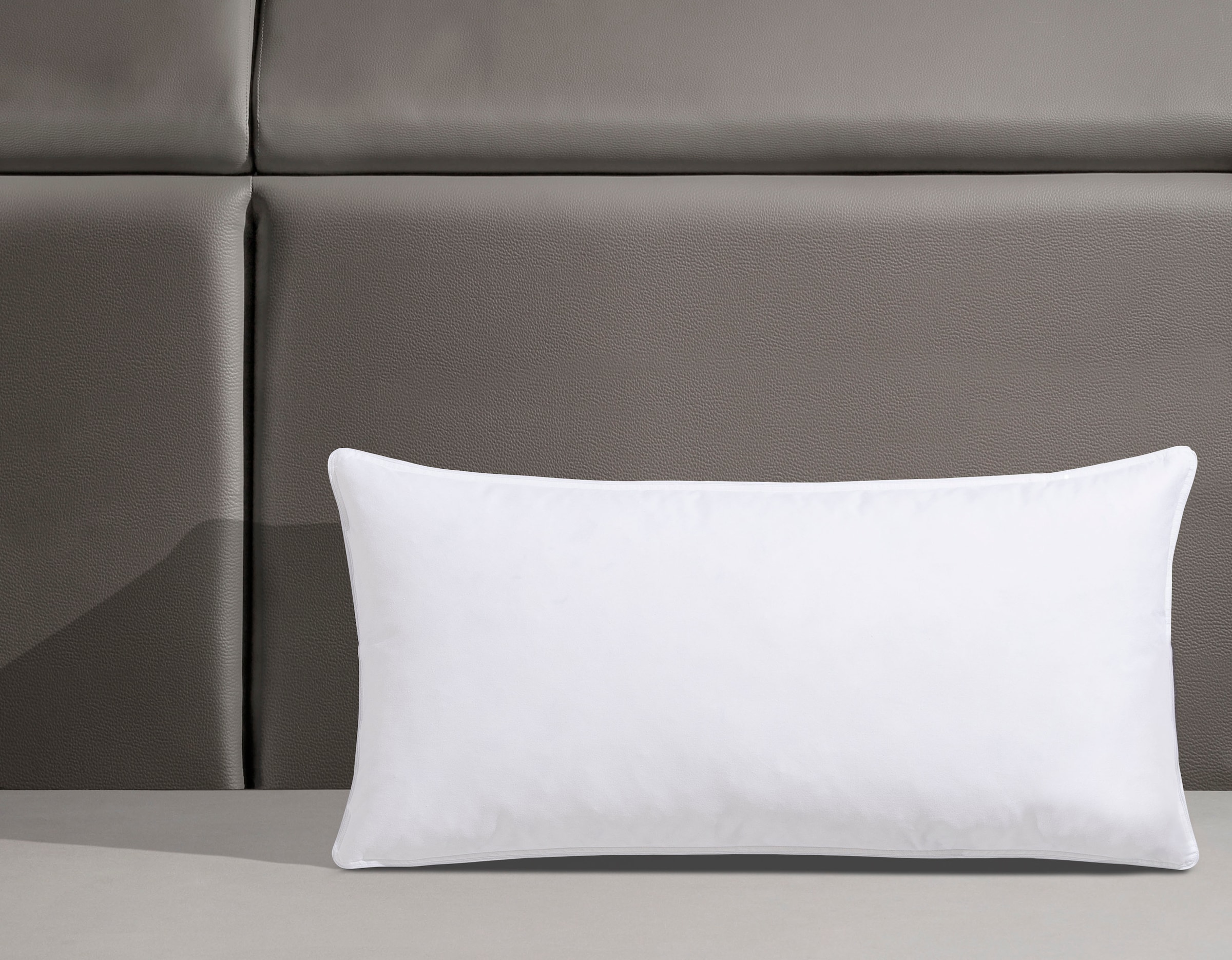 Älgdröm 3-Kammer-Kopfkissen »Lasse, Kopfkissen 40x80 cm, 80x80 cm«, Füllung: 60% Daunen / 40% Federn (Aussenkammern), Bezug: feiner Daunenbatist, 100% Baumwolle, (1 St.), Kissen, Made in Germany, Made in Green, allergikerfreundlich