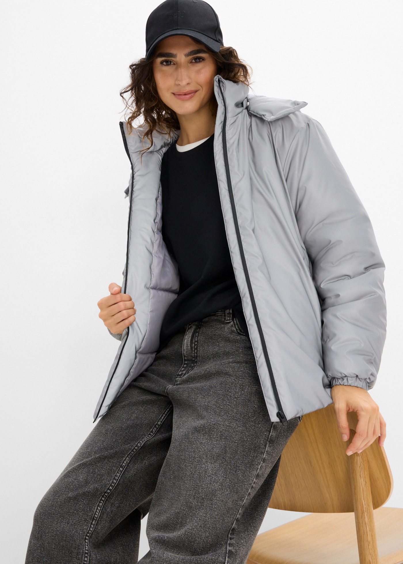 bonprix Funktionsjacke mit reflektierendem Design, Oversize-Passform, sportlicher Stil