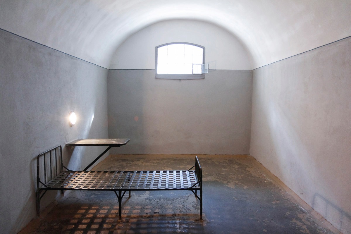 Image of Papermoon Fototapete »Alte zelle«, Vliestapete, hochwertiger Digitaldruck, inklusive Kleister bei Ackermann Versand Schweiz