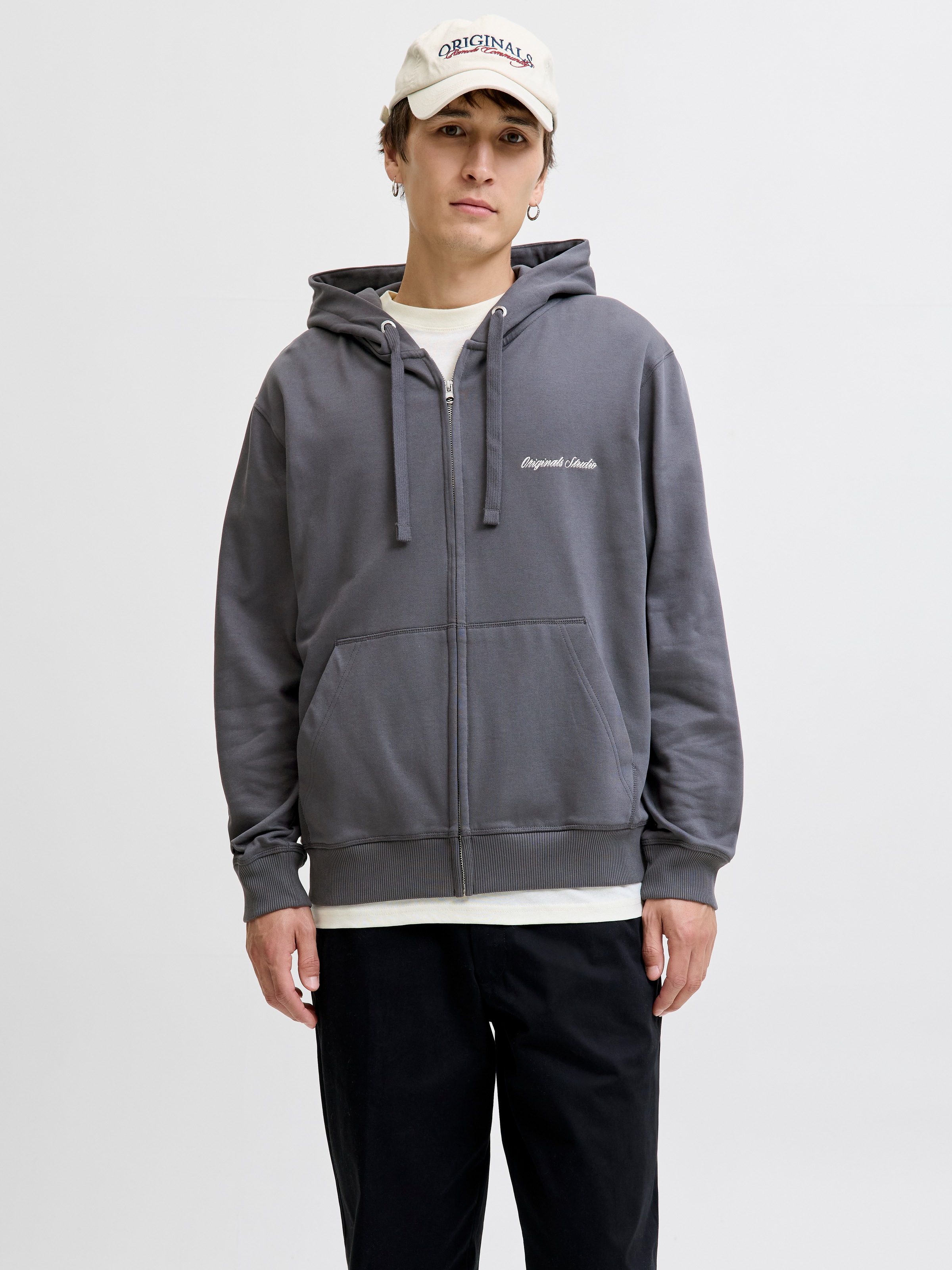 Jack & Jones Kapuzensweatshirt »JORNORREBRO EMB SWEAT ZIP HOOD NOOS«, mit Stickerei
