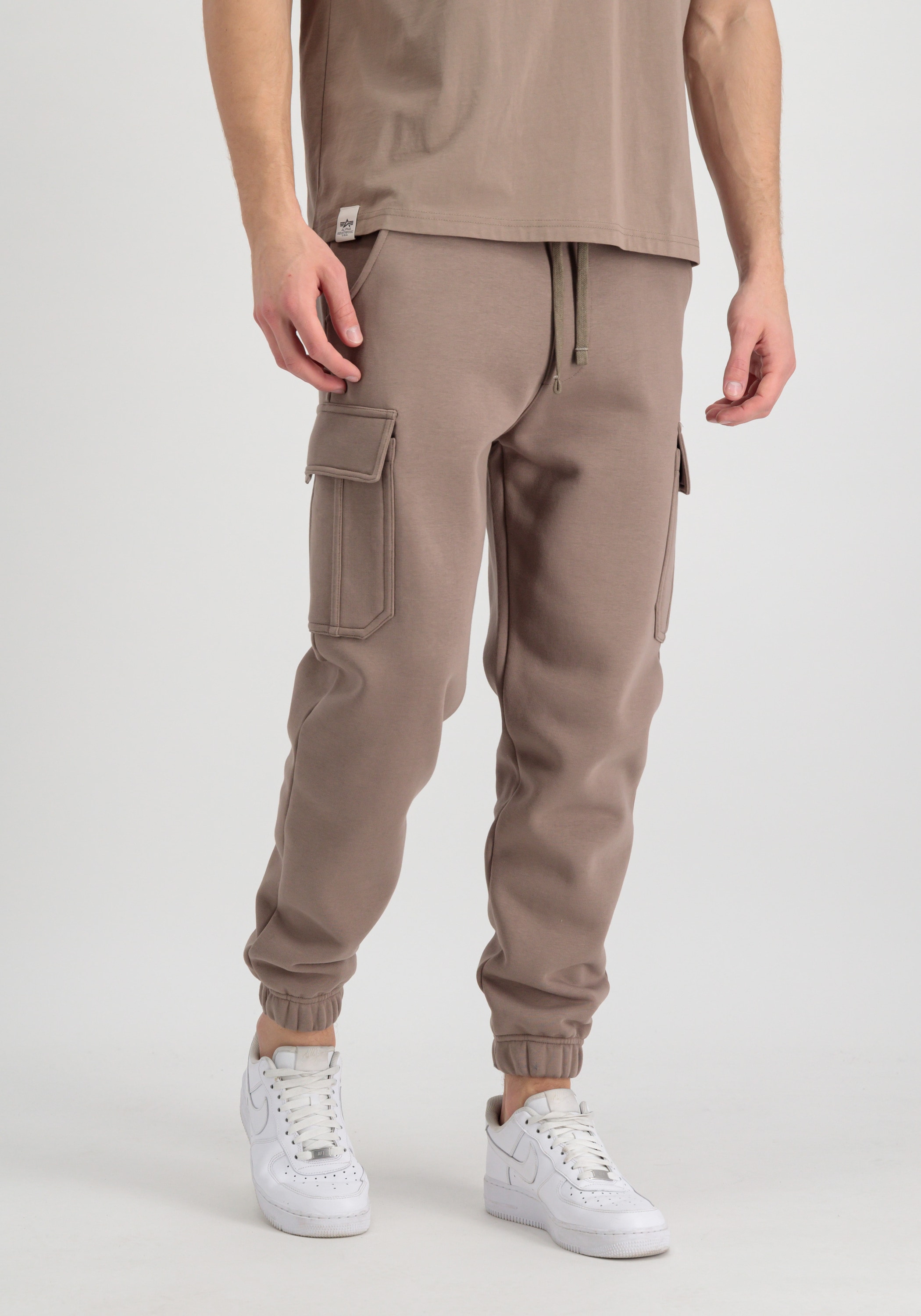 Alpha Industries Jogginghose »Alpha Industries Men - Jogger Organics Cargo Jogger«