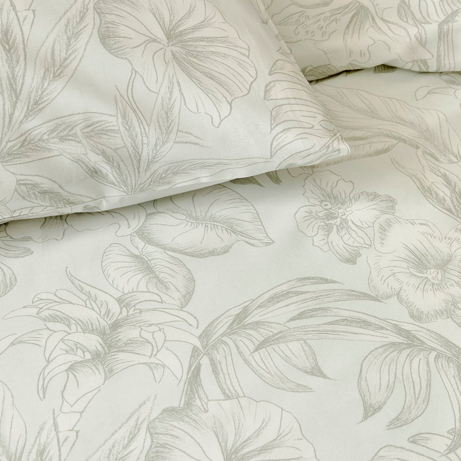 Cinderella Bettwäsche »Pacova« mit tropischen Blättern allover