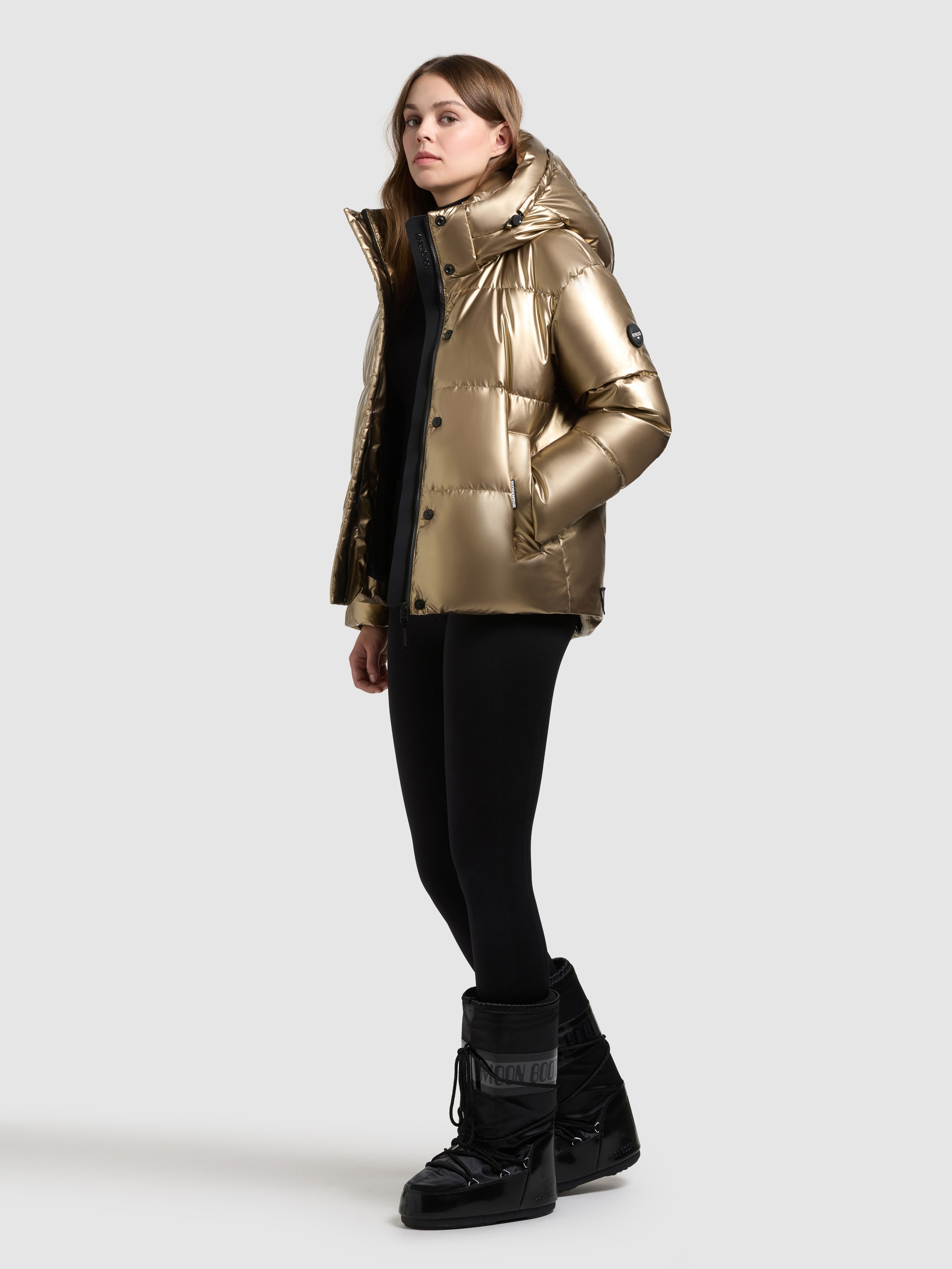 khujo Veste matelassée »DEVINA2 SHINY« mit Kapuze abnehmbare Kapuze, Windschutzblende mit Magnetverschluss