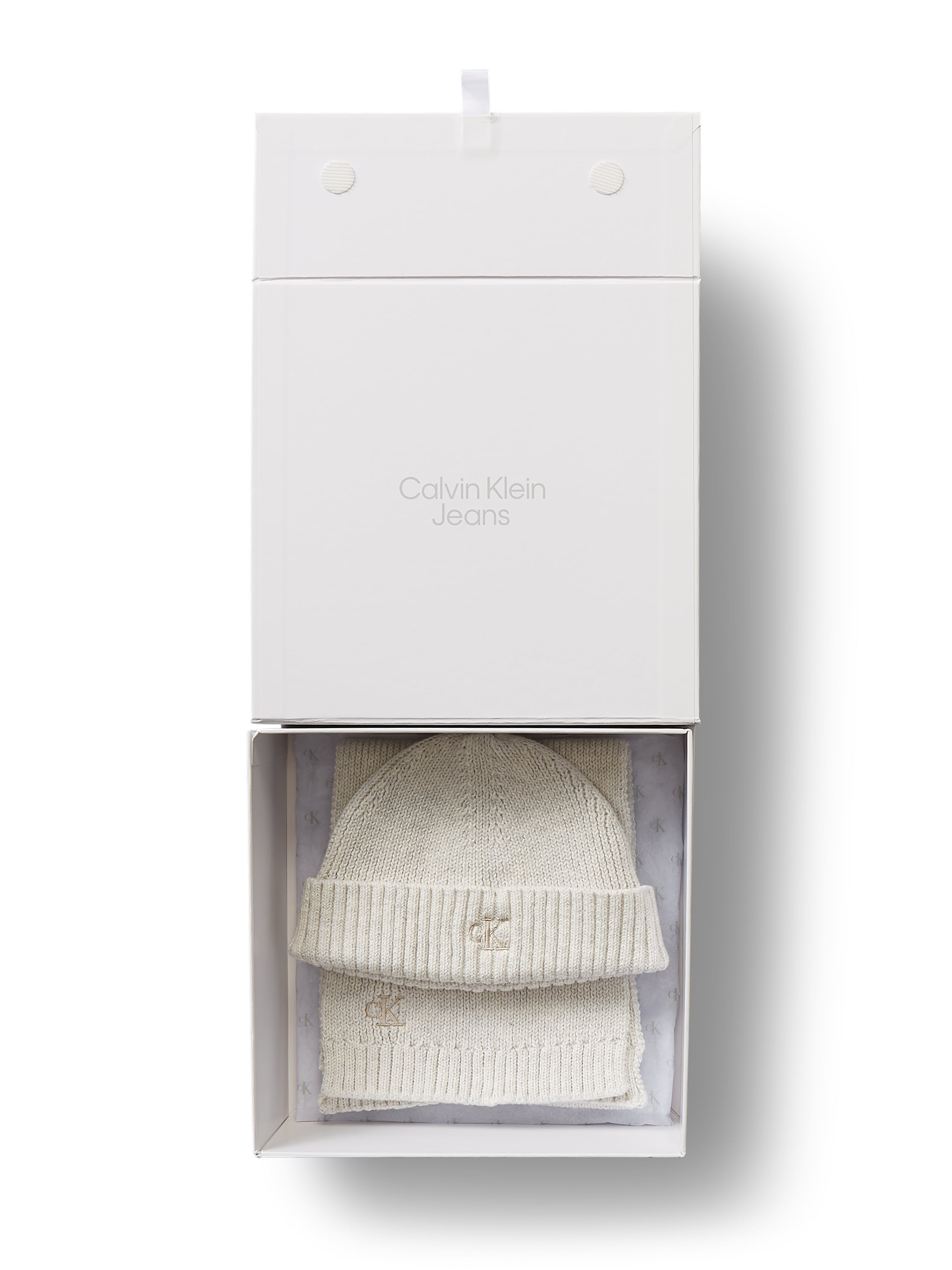 Calvin Klein Jeans Bonnet tricoté »KNITTED SCARF BEANIE GIFTBOX« Coupe régulière pour l'hiver