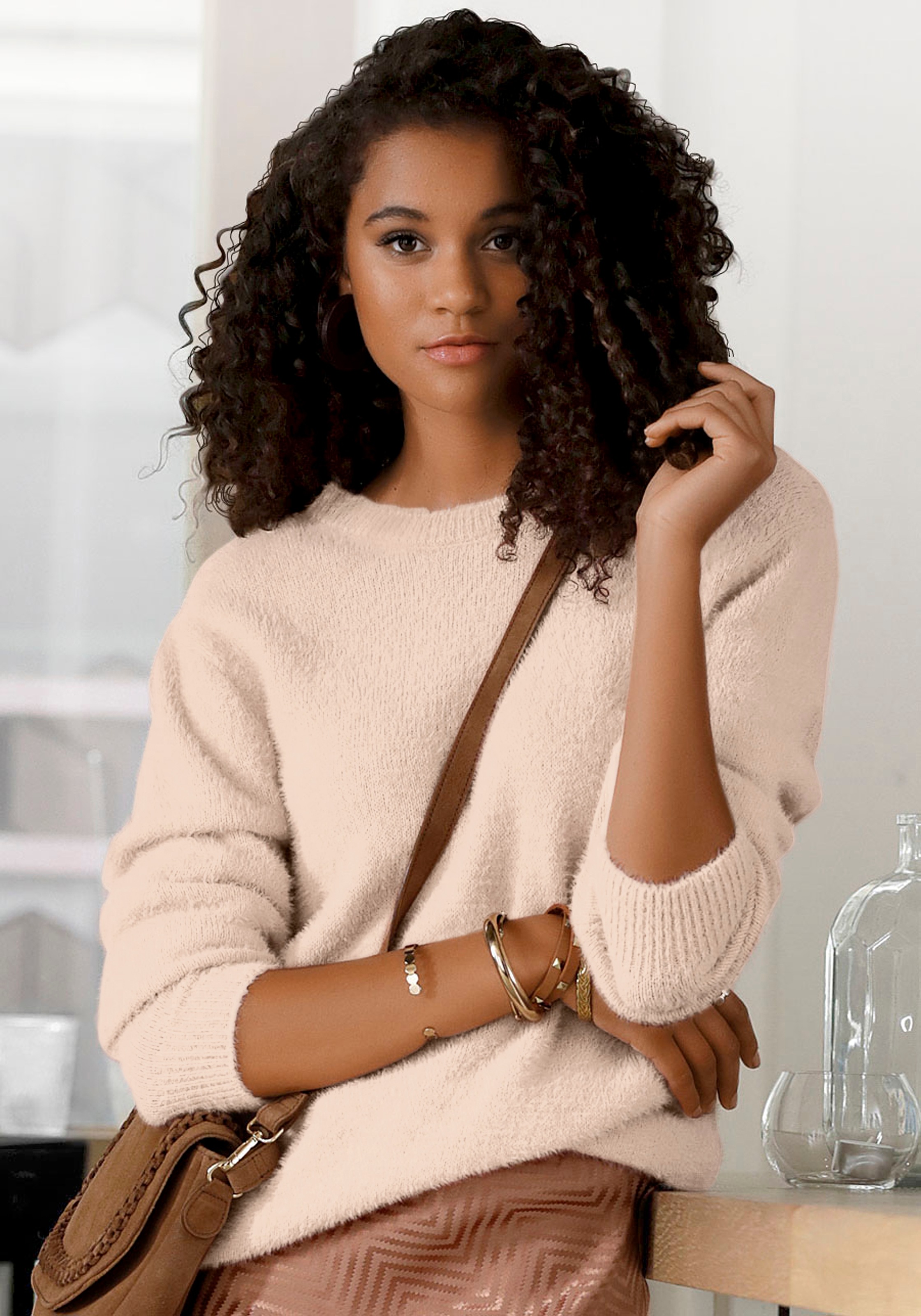 Image of LASCANA Rundhalspullover mit Flausch-Effekt, lockerer Damenpullover, Basic