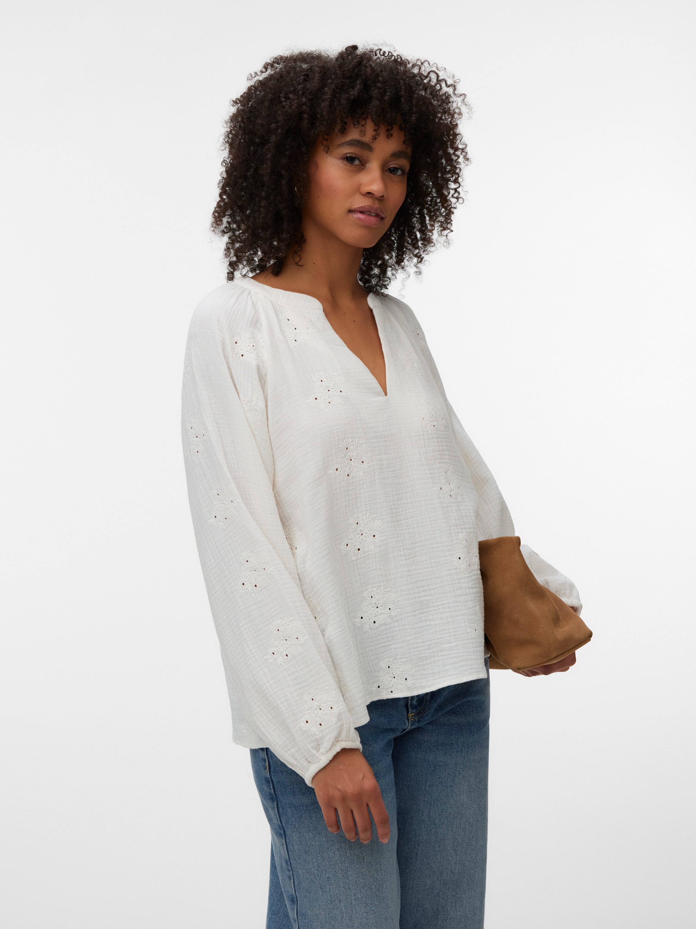 Image of Vero Moda Langarmbluse "VMNATALI LS EMB TOP WVN NOOS" Baumwolle, Allover Ton-in Ton Stickerei
