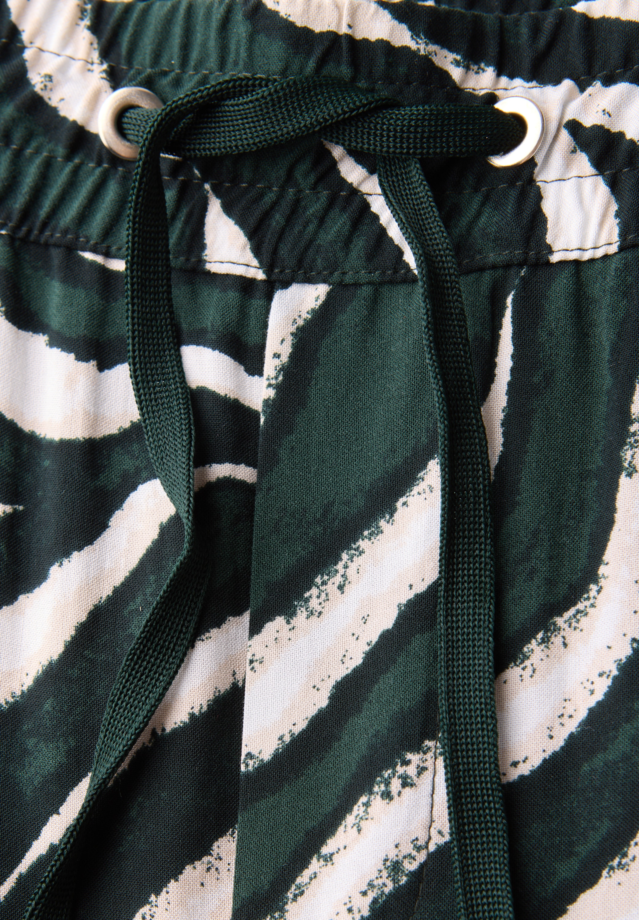 STREET ONE Stoffhose »Style Emee«, mit elastischem Bund und Tunnelzug, mit grafischem Muster