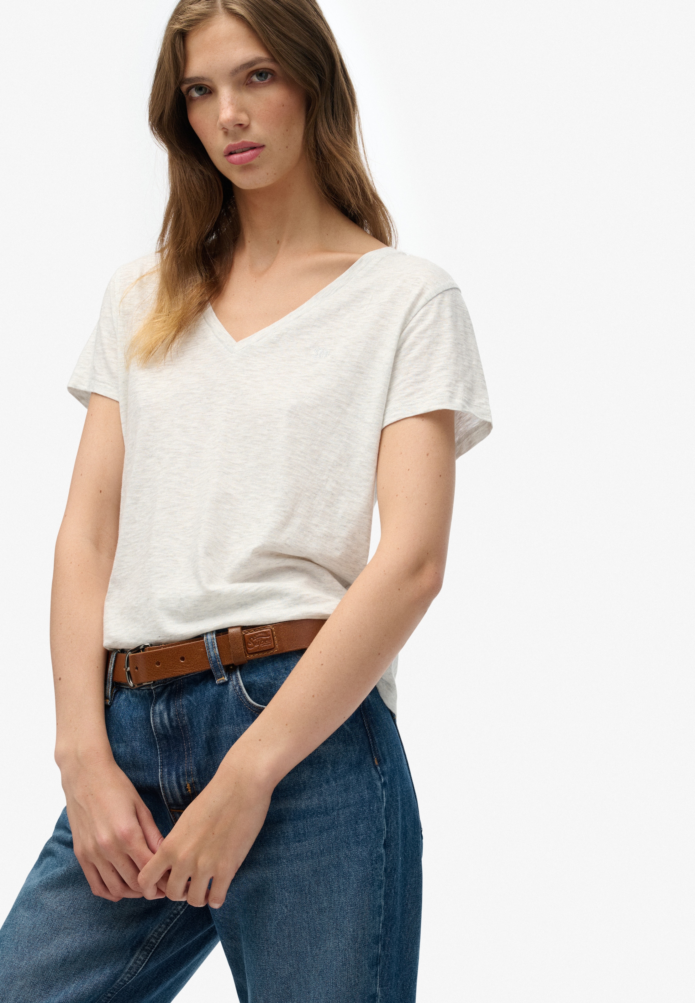 Superdry T-shirt »STUDIOS SLUB EMB VEE TEE« Baumwollmischung, relaxed fit