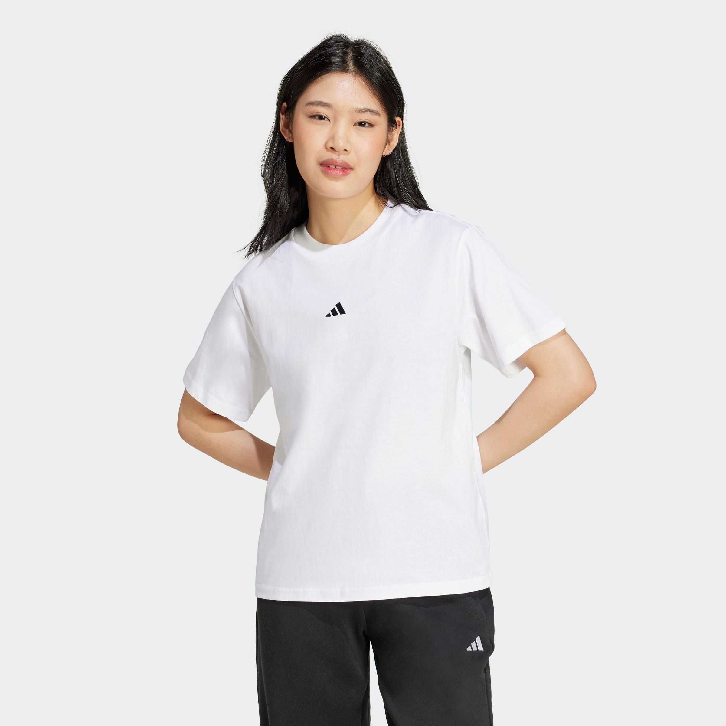 Image of adidas Sportswear T-Shirt "W SL SJ T" Basic Design, Rundhalsausschnitt, mit kleinem 3-Streifen Logo
