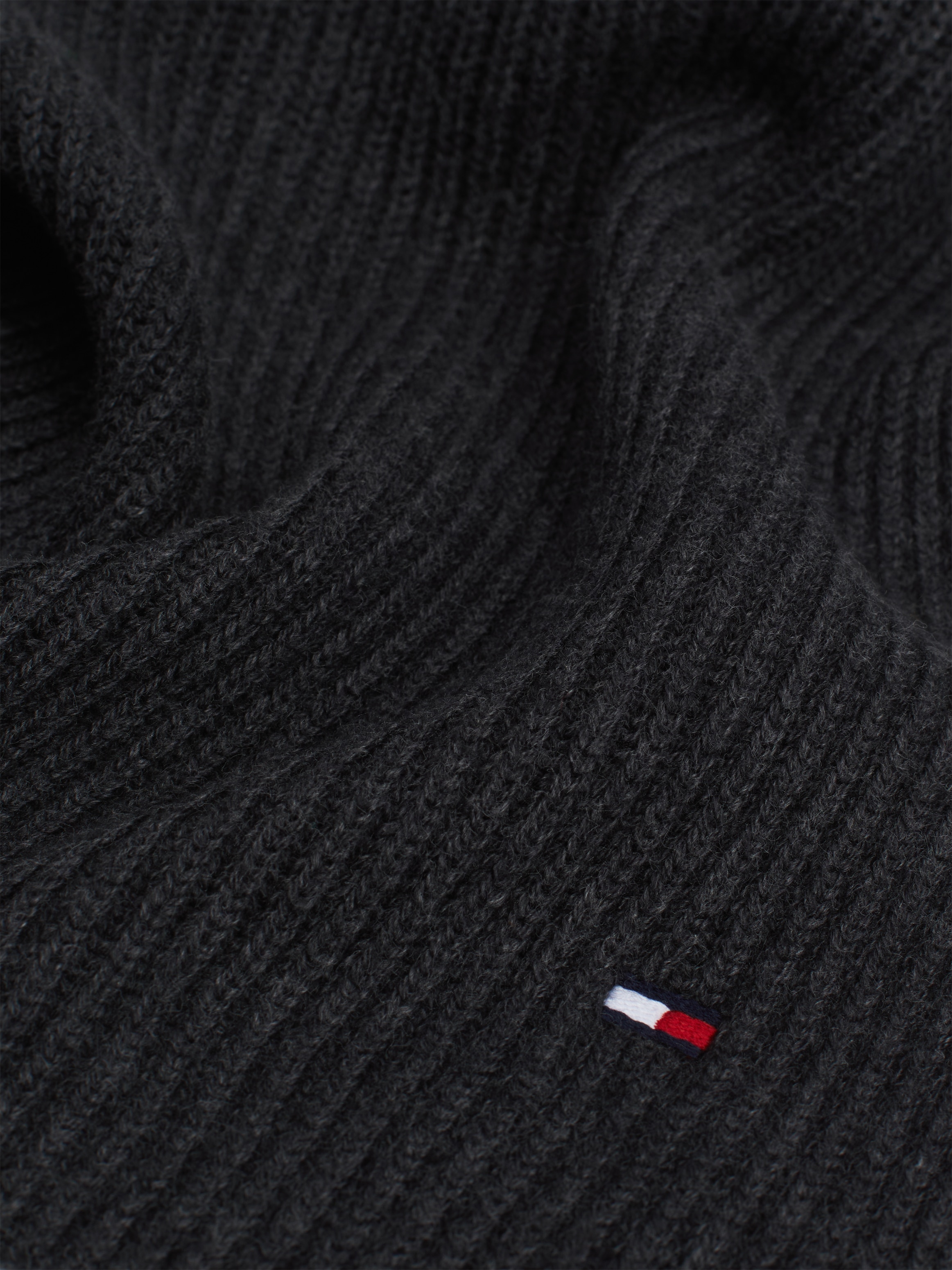 Tommy Hilfiger Strickschal »TH FLAG PIMA COTTON CASH SCARF« mit Logostickerei, mit Kaschmiranteil Unisex