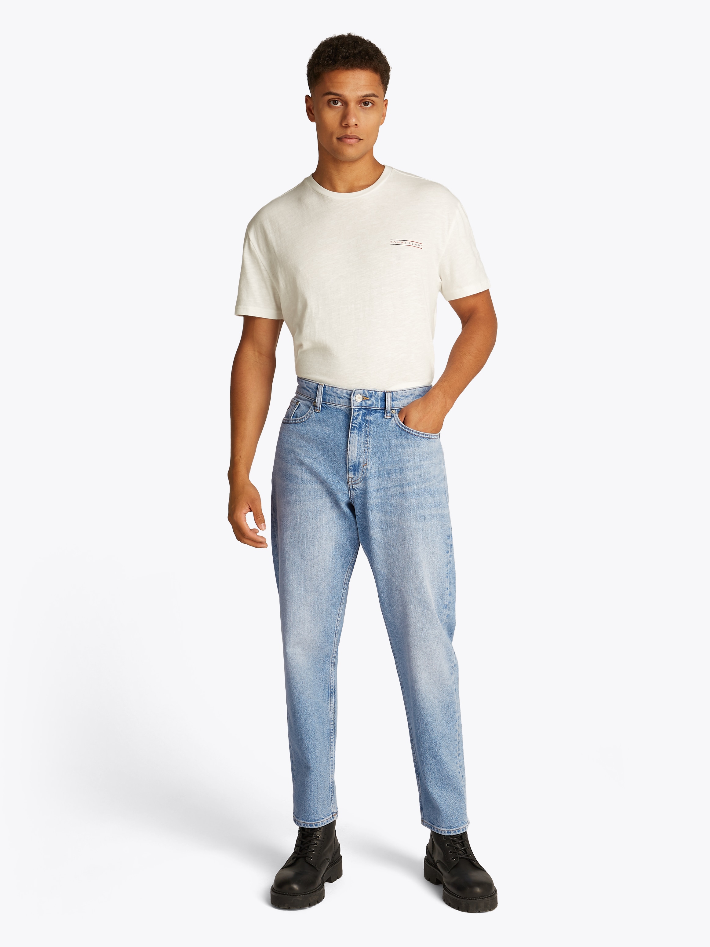 Tommy Jeans Gerade Jeans »Isaac Relaxed Tapered«, Mit Gürtelschlaufen