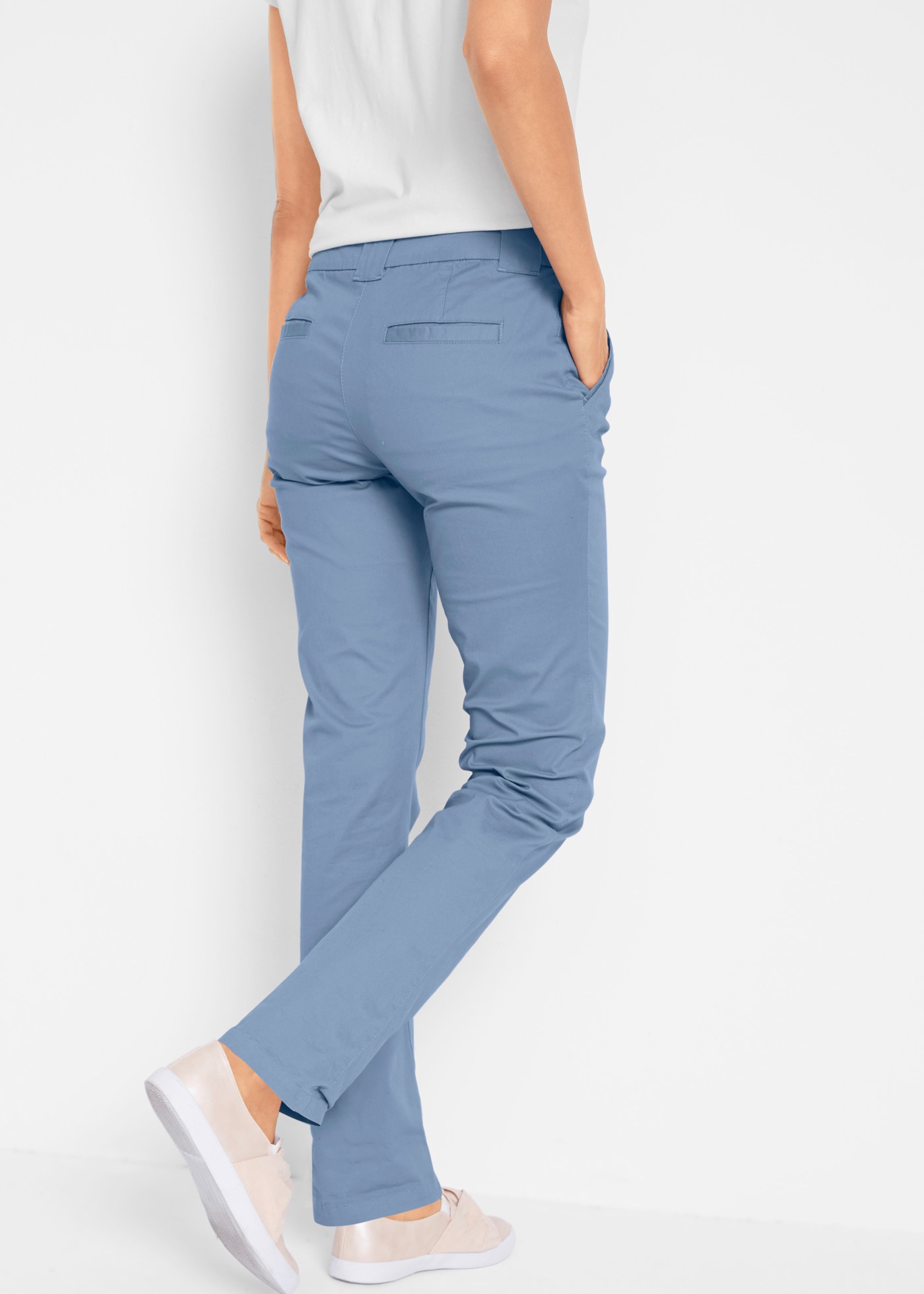 bonprix Chinos  forme étroite, avec plis sur la ceinture et poches pratiques