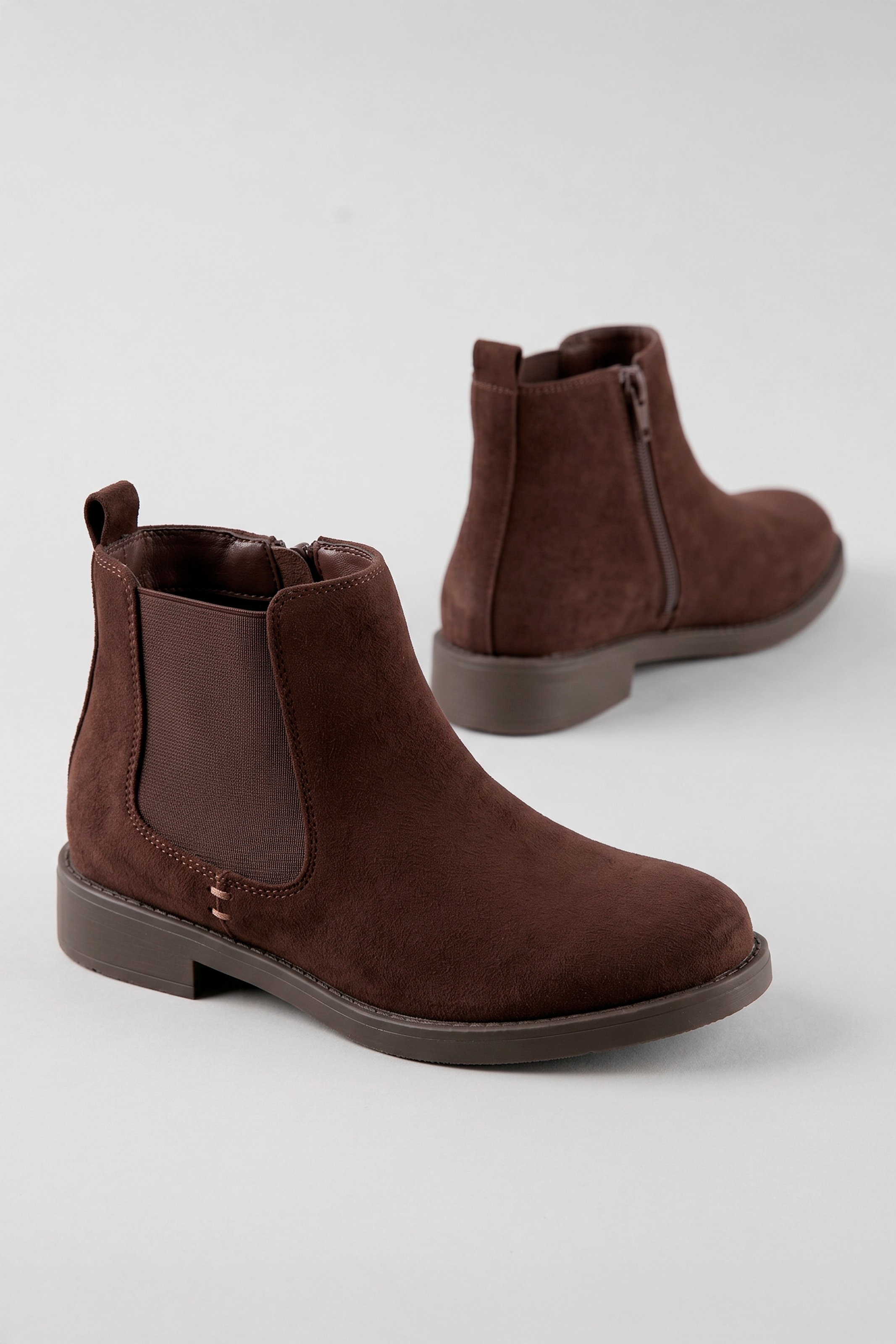 Image of Aniston SHOES Chelseaboots Stiefelette, Blockabsatz, mit breitem Stretch
