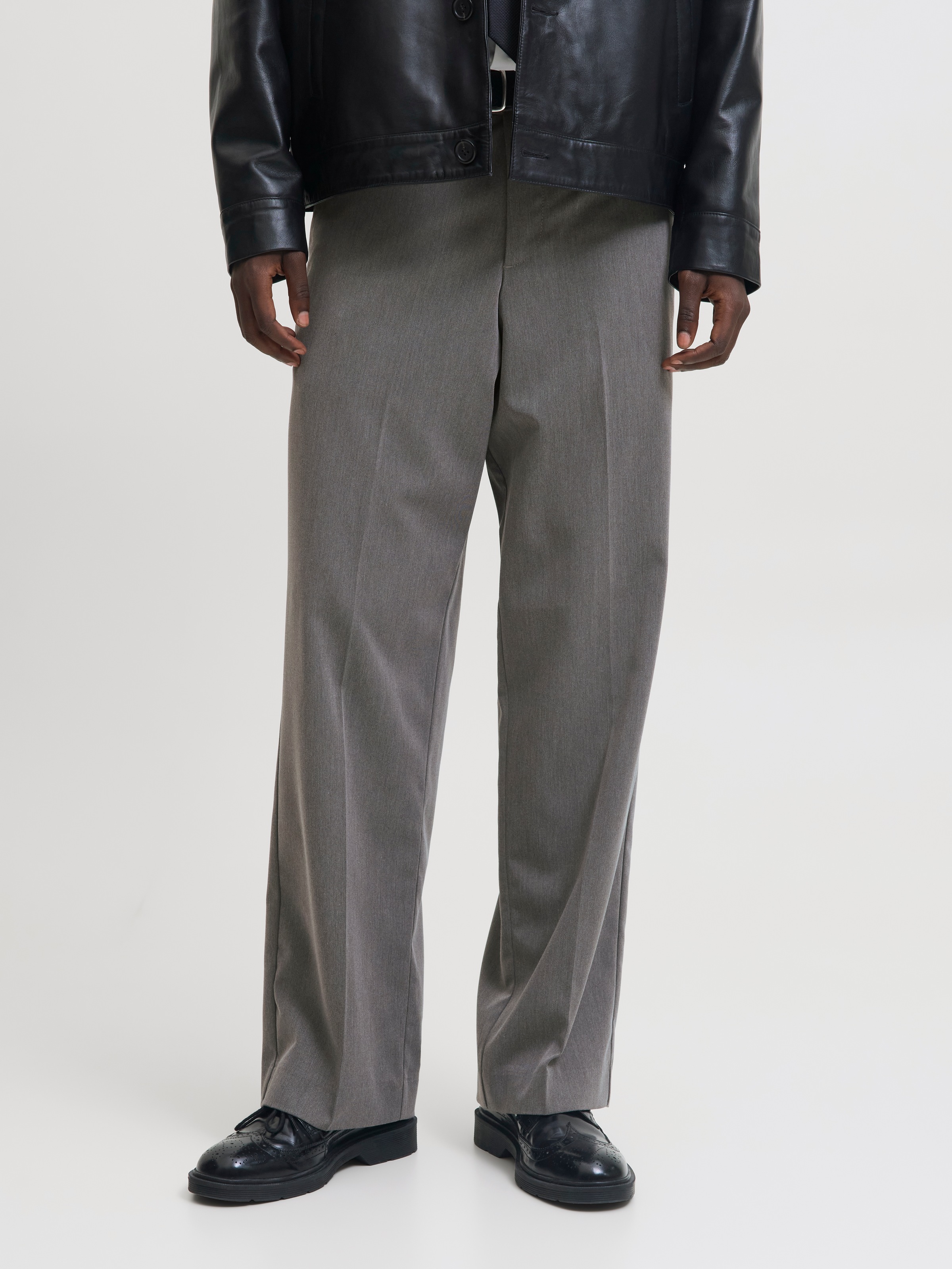 Image of Jack & Jones Anzughose "JPSTBILL TOBY CHINO NOOS" Materialmix, weit geschnitten, niedrige Taille