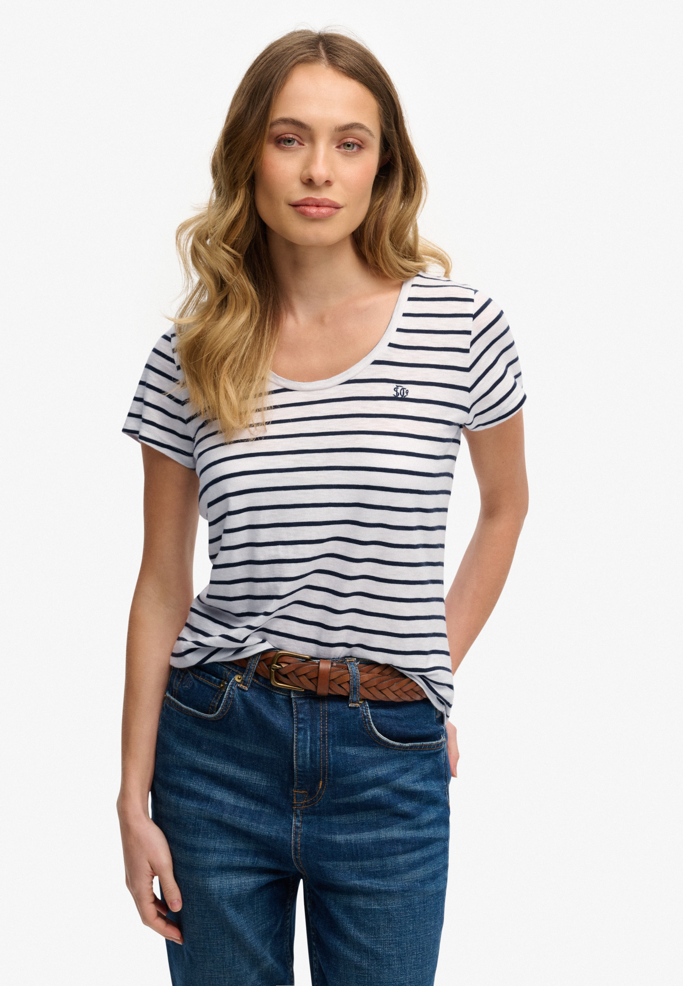 Superdry T-shirt »STUDIOS SCOOP NECK TEE«