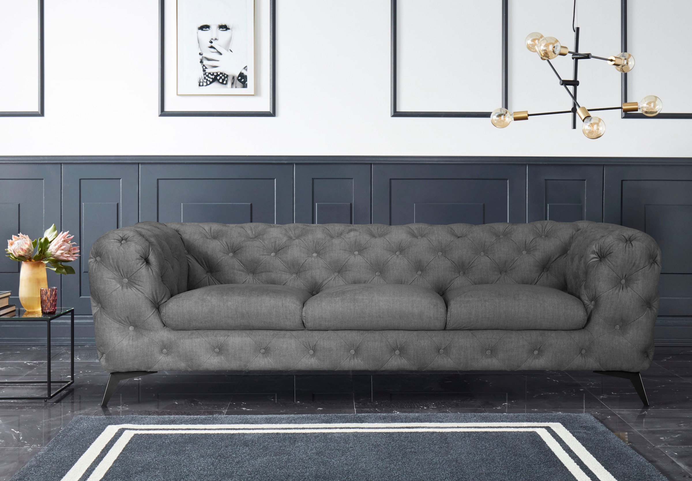 Leonique Chesterfield-Sofa »Glynis«, aufwändige Knopfheftung, moderne Chesterfield Optik, Fussfarbe wählbar