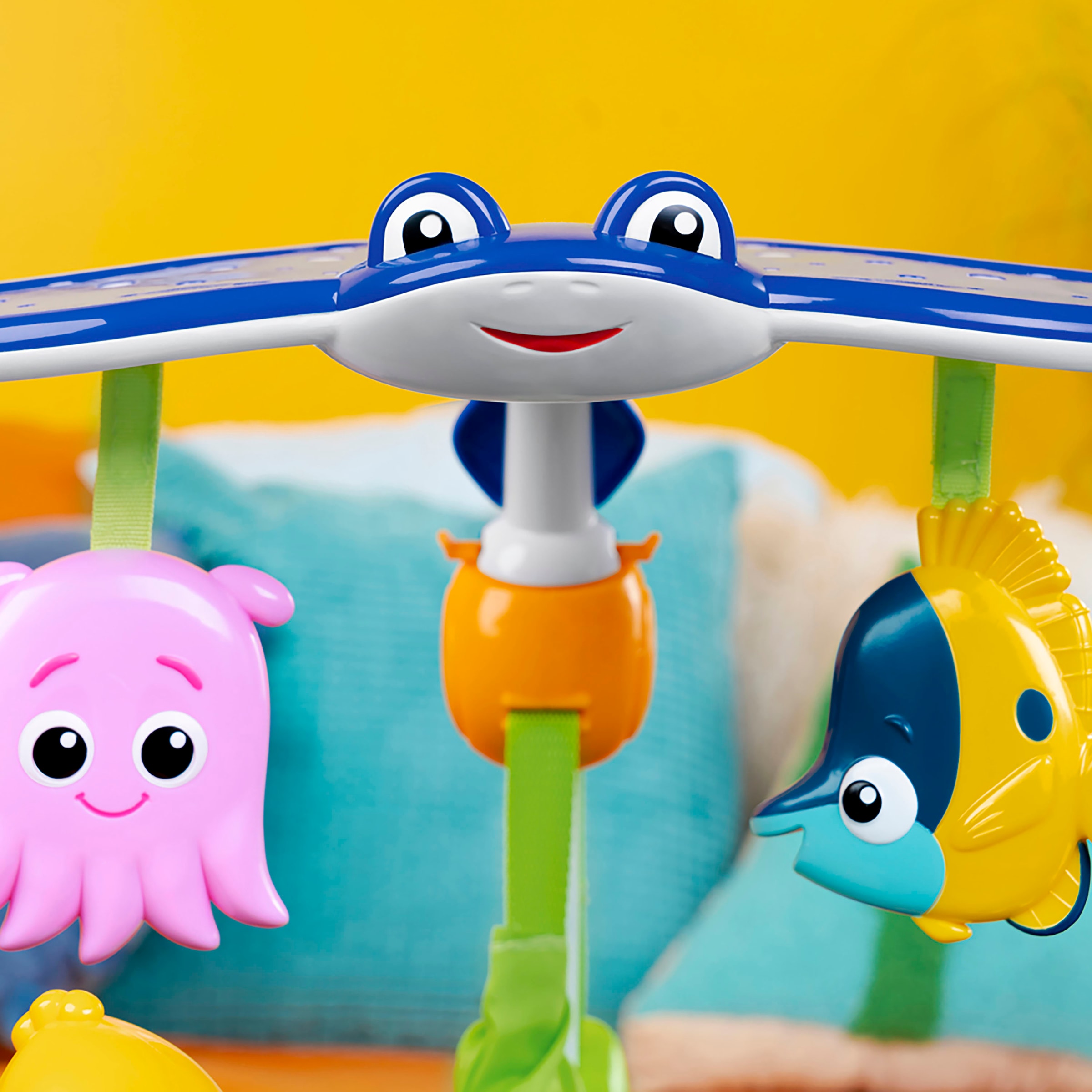 Bright Starts Centre de jeux »Finding Nemo Sea of Activities Jumper« mit Licht- und Soundeffekt