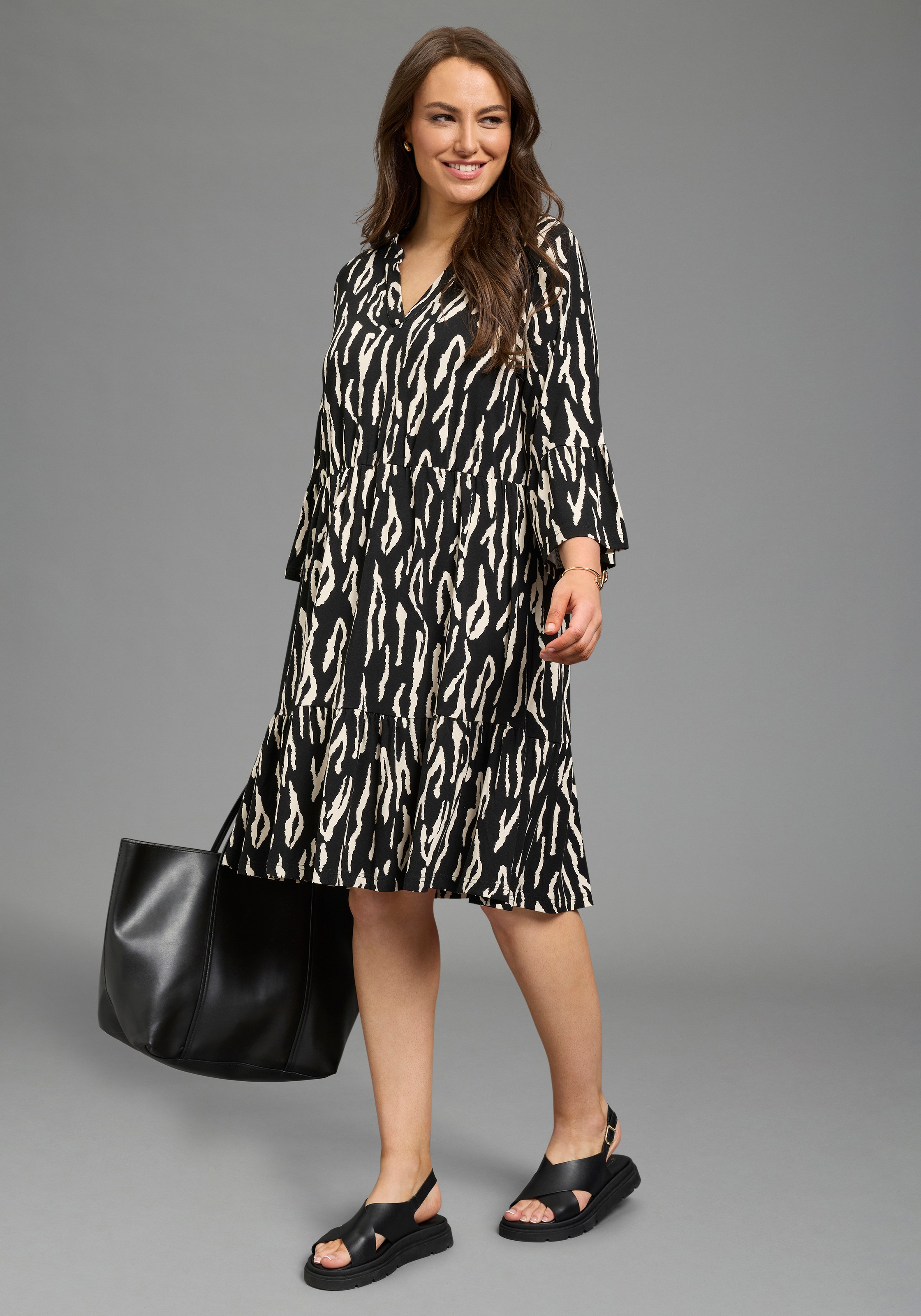 Laura Scott CURVE Jerseykleid figurumspielende Passform, aus Viskosemischung mit Elasthan